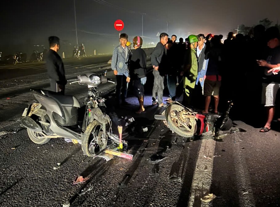 Hai người tử vong sau vụ tai nạn tr&ecirc;n QL1 qua Quảng B&igrave;nh- Ảnh 1.