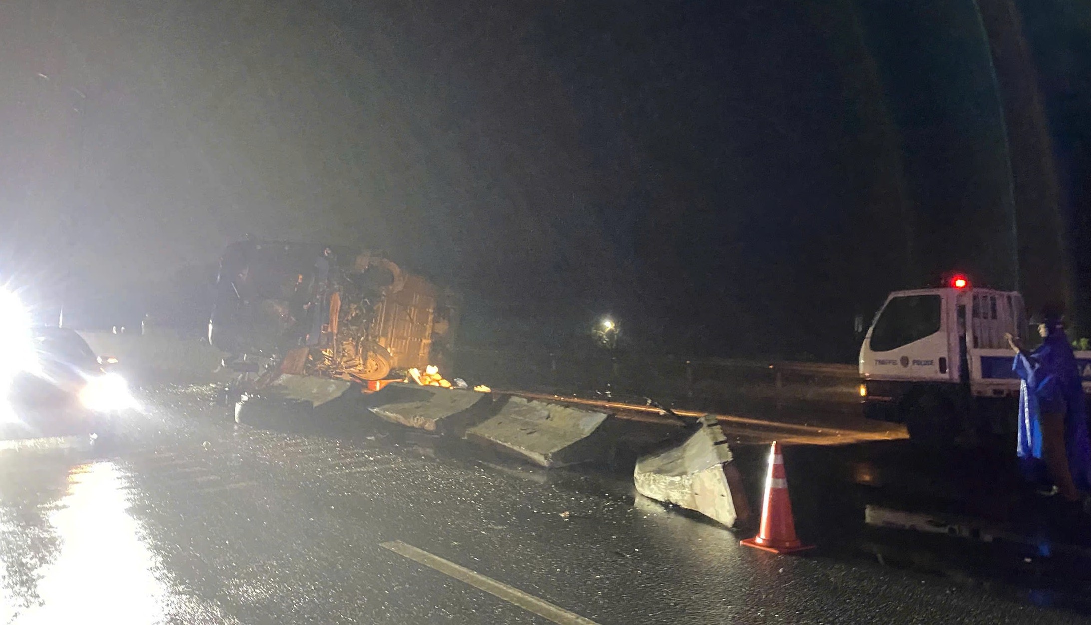 Vụ lật xe kh&aacute;ch ở Quảng Trị: Kết quả kiểm tra nồng độ cồn t&agrave;i xế thế n&agrave;o?- Ảnh 2.