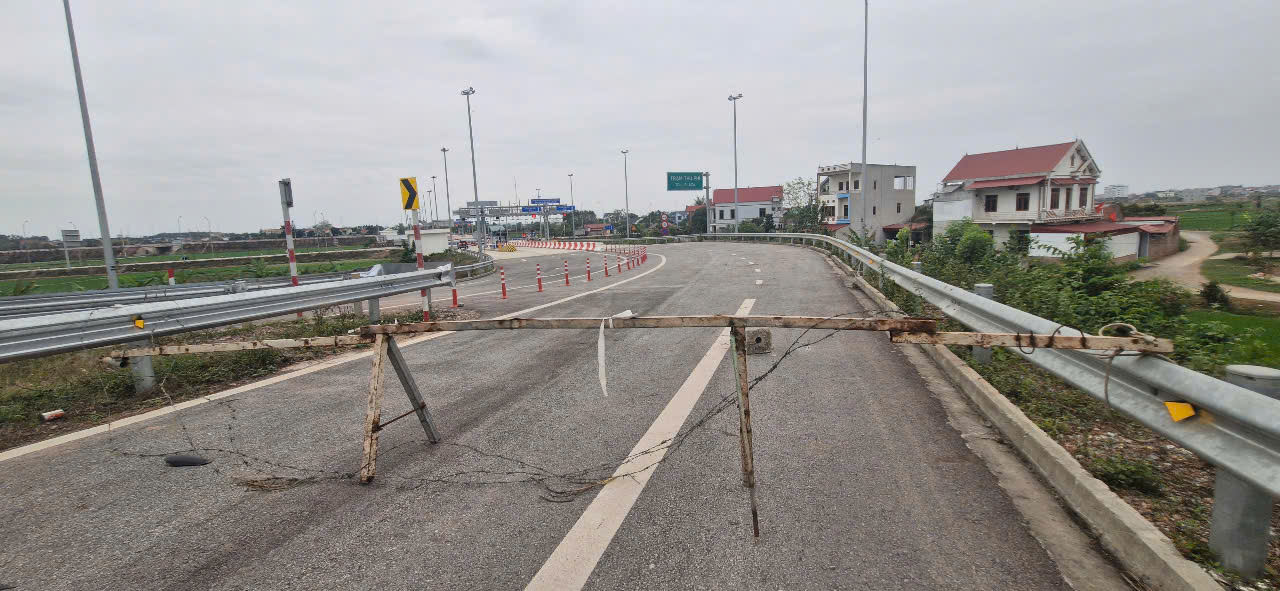 V&igrave; sao n&uacute;t giao V&ocirc;i tr&ecirc;n cao tốc Bắc Giang - Lạng Sơn chưa đưa v&agrave;o khai th&aacute;c?- Ảnh 15.