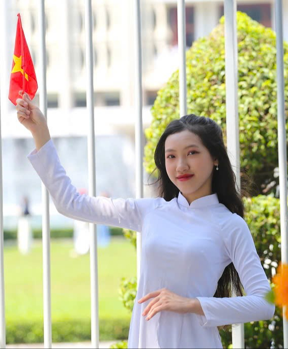 TP.HCM rợp cờ hoa, rộn r&agrave;ng hoạt động tưởng nhớ Vua H&ugrave;ng- Ảnh 16.