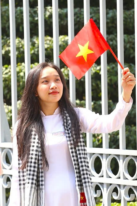 TP.HCM rợp cờ hoa, rộn r&agrave;ng hoạt động tưởng nhớ Vua H&ugrave;ng- Ảnh 17.