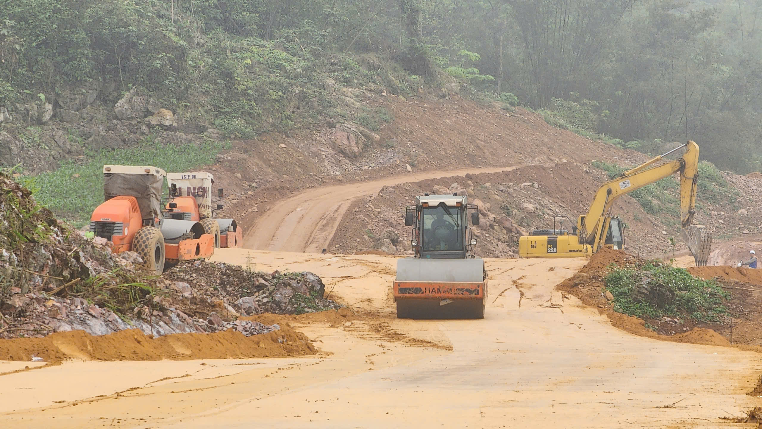 Cao tốc Hòa Bình - Mộc Châu hiện thi công ra sao?- Ảnh 16. Cao tốc Hòa Bình - Mộc Châu hiện thi công ra sao?- Ảnh 16.