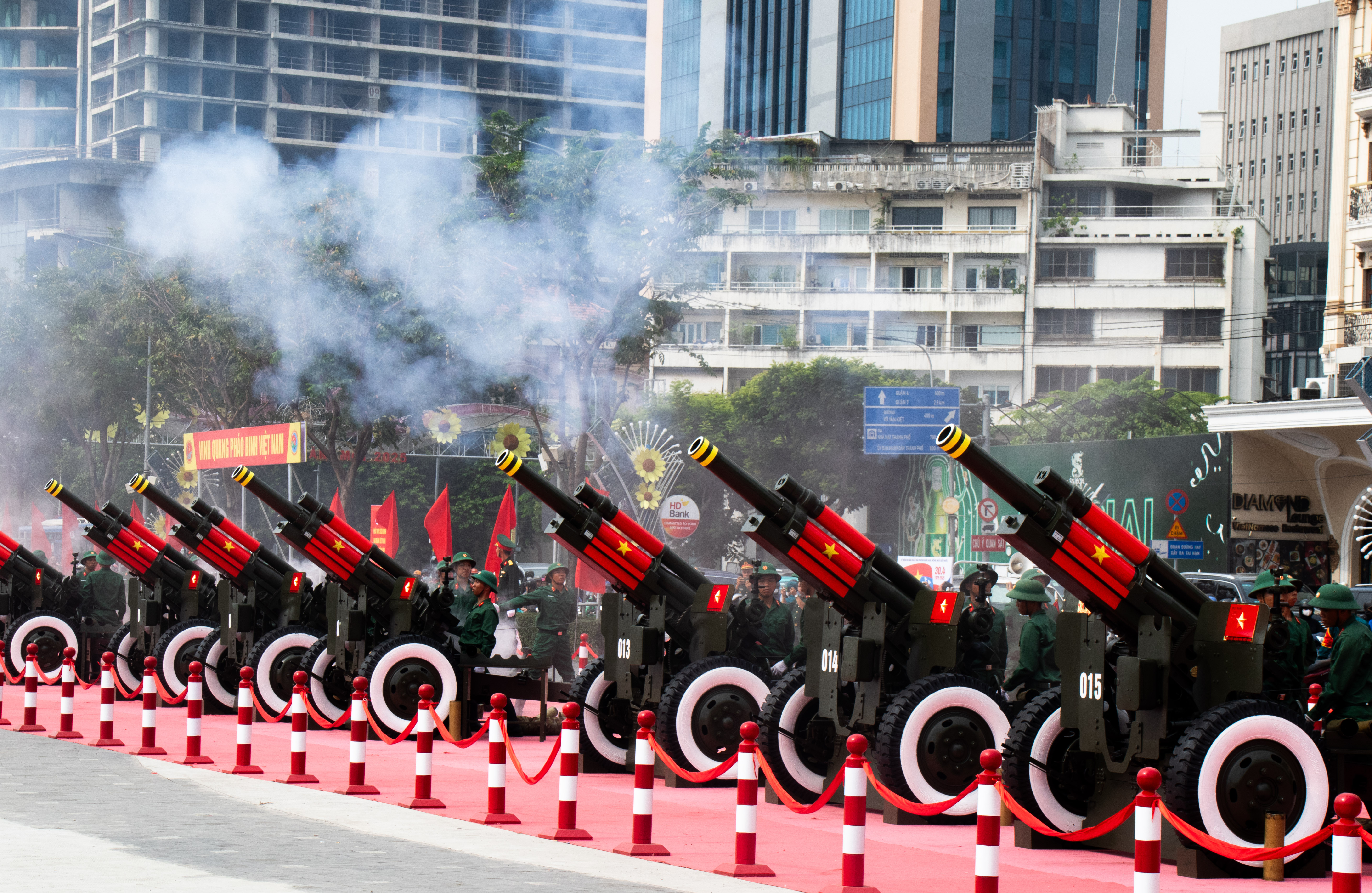 Th&ecirc;m th&ocirc;ng tin về d&agrave;n đại b&aacute;c phục vụ đại lễ 30/4 tại TP.HCM- Ảnh 2.