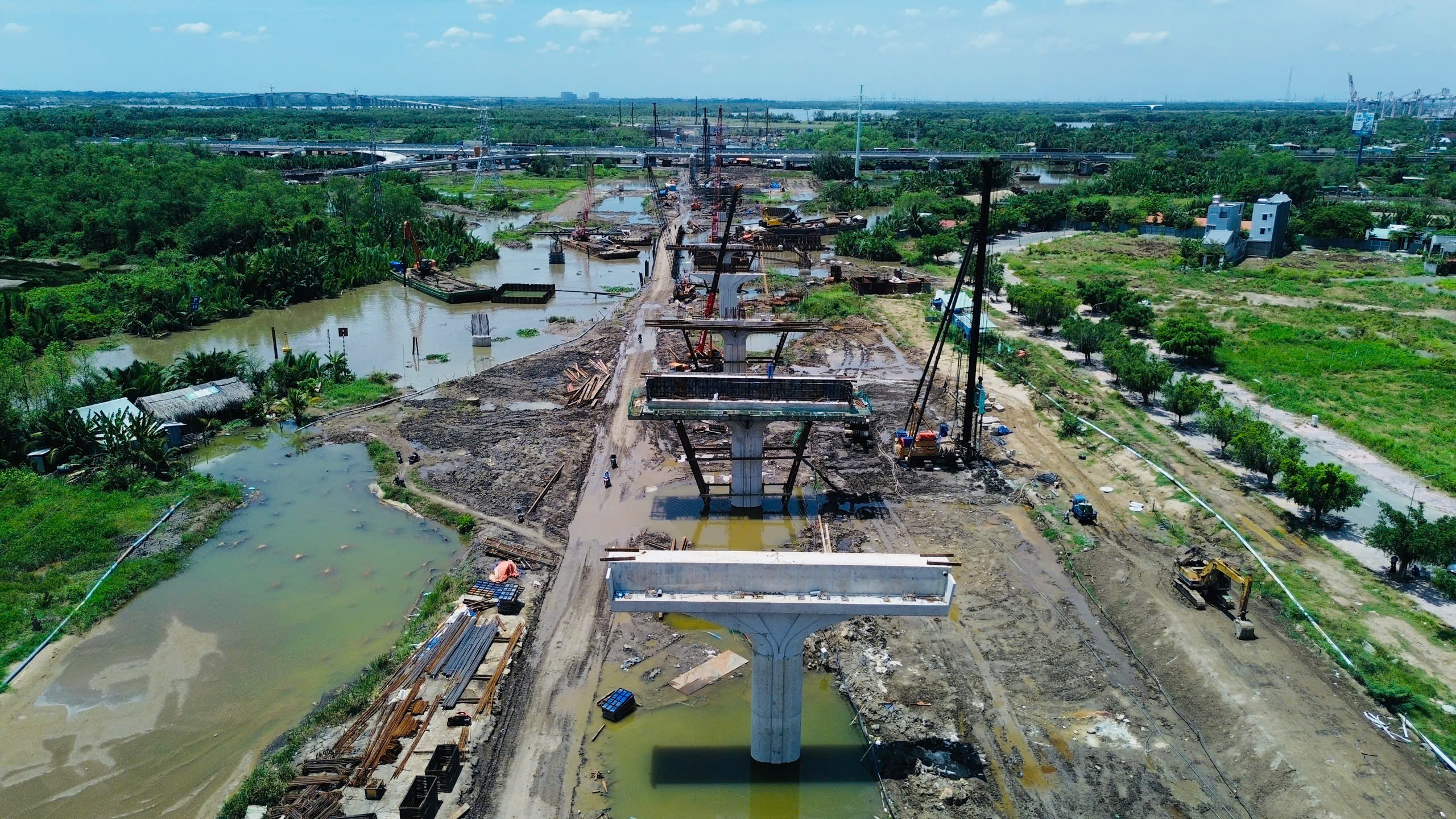 TP.HCM quyết liệt khơi thông "luồng xanh" cát cho dự án Vành đai 3- Ảnh 3. TP.HCM quyết liệt khơi thông "luồng xanh" cát cho dự án Vành đai 3- Ảnh 3.