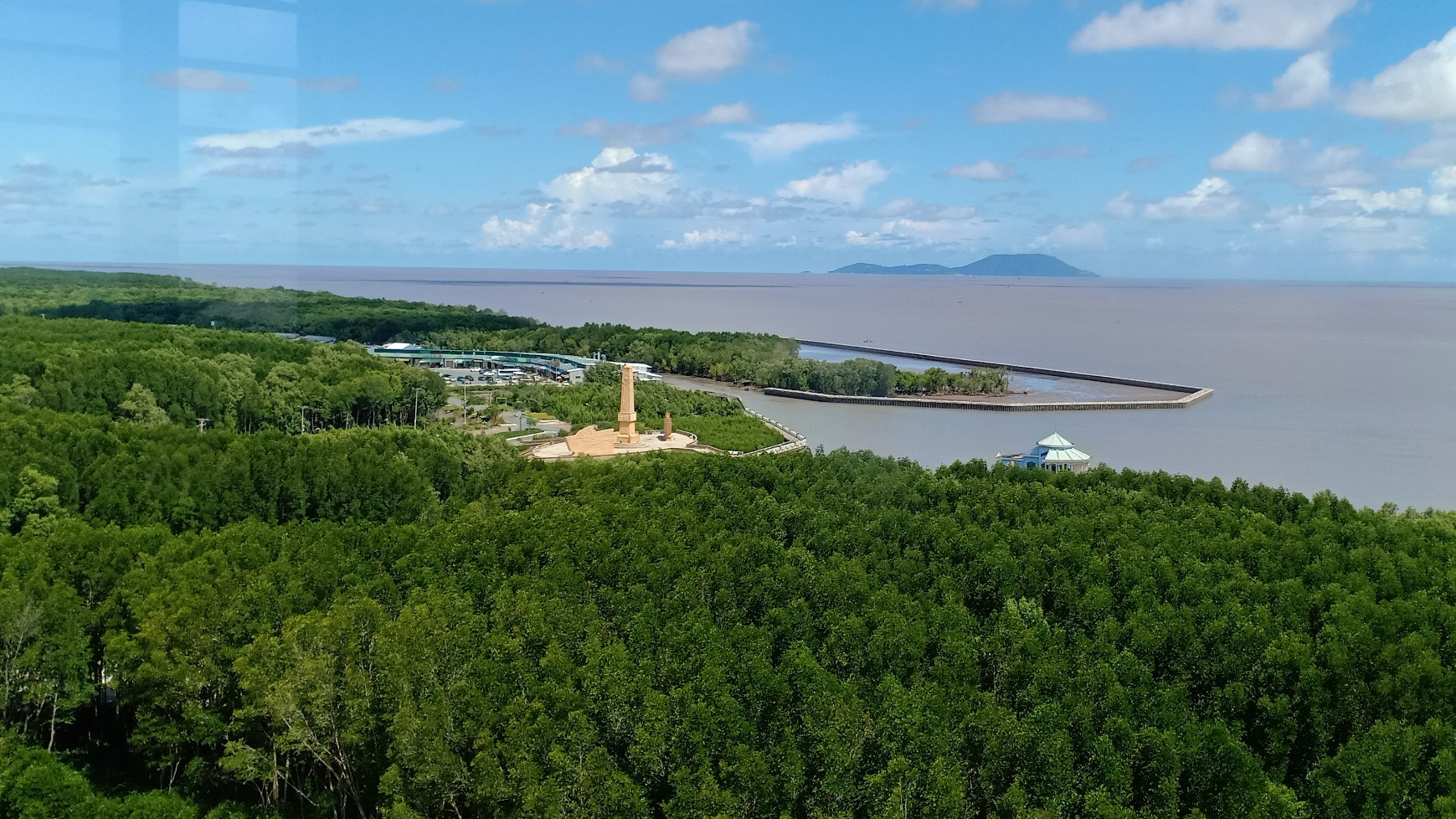 Về C&agrave; Mau gh&eacute; thăm biểu tượng điểm cuối đường Hồ Ch&iacute; Minh- Ảnh 5.