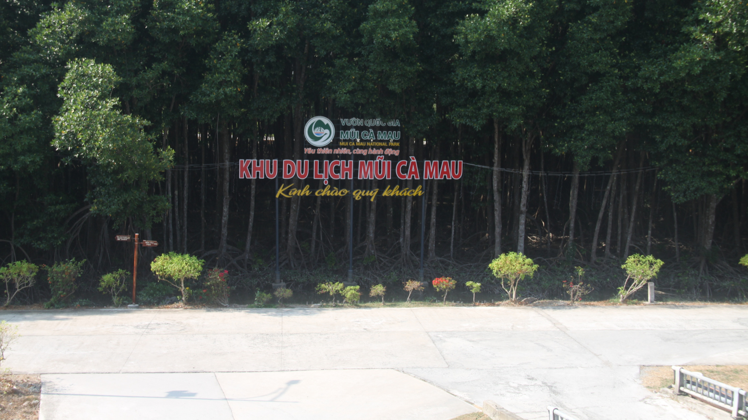 Về C&agrave; Mau gh&eacute; thăm biểu tượng điểm cuối đường Hồ Ch&iacute; Minh- Ảnh 1.