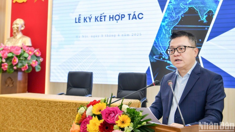 B&aacute;o Nh&acirc;n D&acirc;n đưa tin ch&iacute;nh thống tiếp cận người trẻ qua ứng dụng VNeID, Momo- Ảnh 1.
