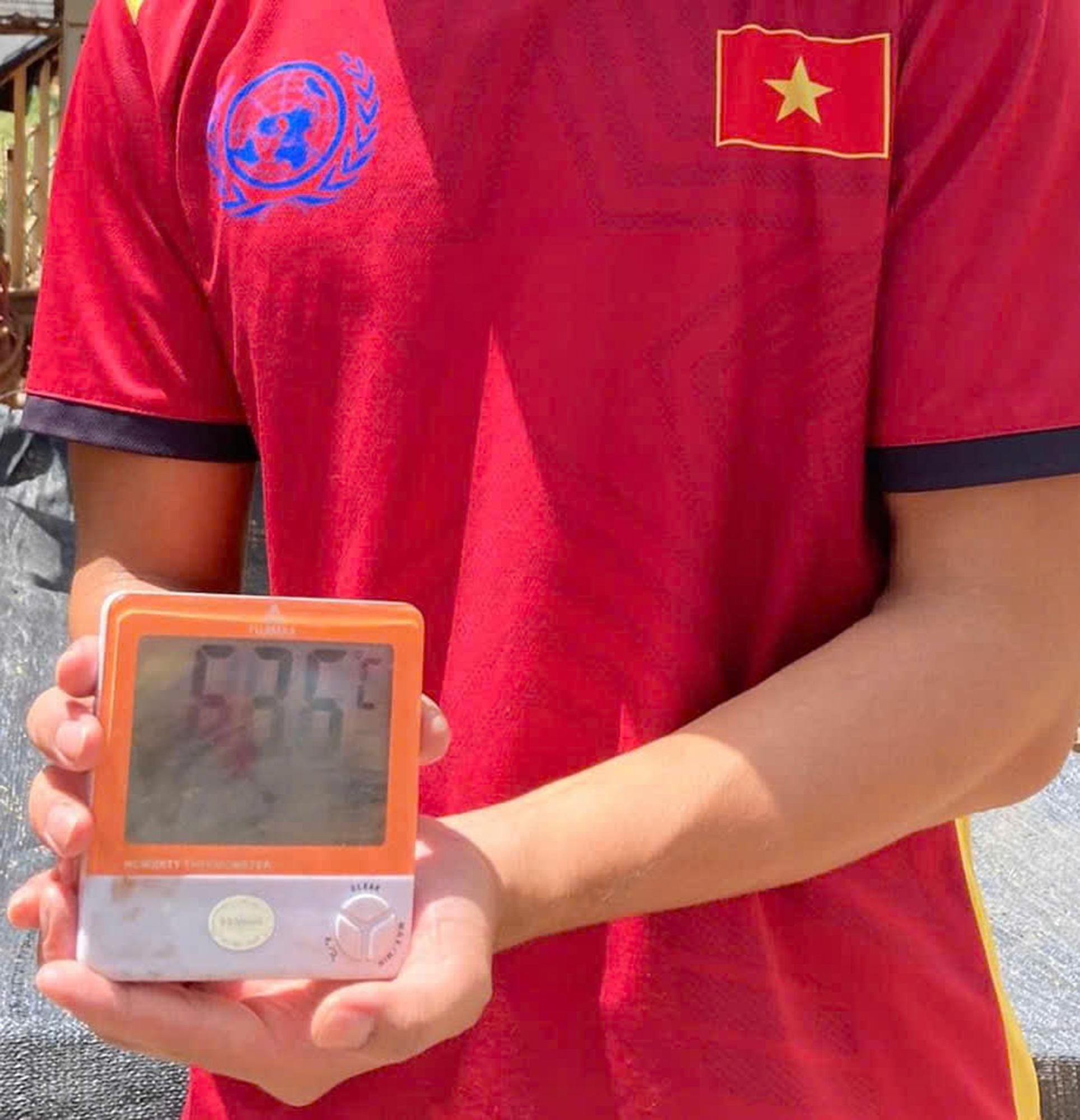 L&iacute;nh mũ nồi xanh Việt Nam gieo mầm h&ograve;a b&igrave;nh- Ảnh 4.