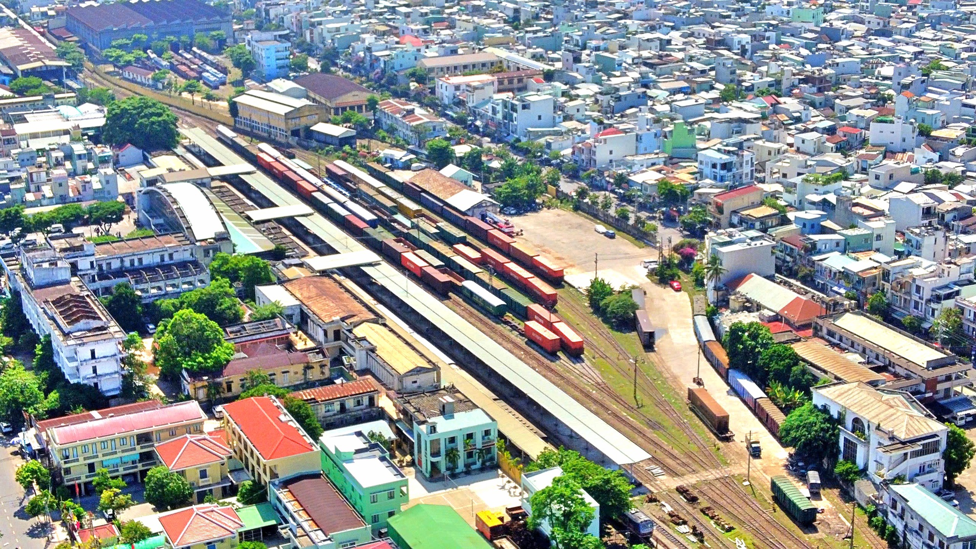 Lập tổ c&ocirc;ng t&aacute;c nghi&ecirc;n cứu đầu tư đường sắt đ&ocirc; thị nối Đ&agrave; Nẵng - Quảng Nam- Ảnh 1.