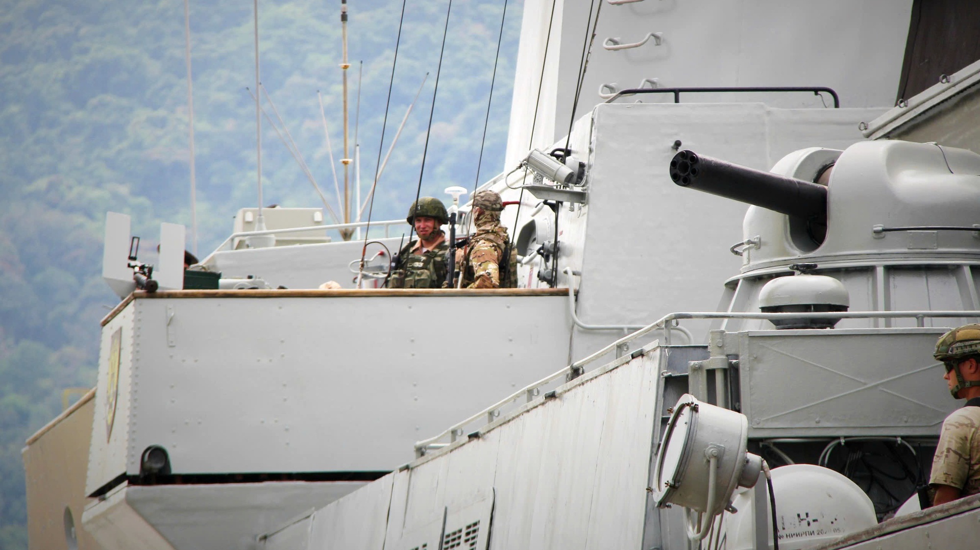 T&agrave;u Hải qu&acirc;n Nga cập cảng Ti&ecirc;n Sa, bắt đầu chuyến thăm Đ&agrave; Nẵng- Ảnh 3.