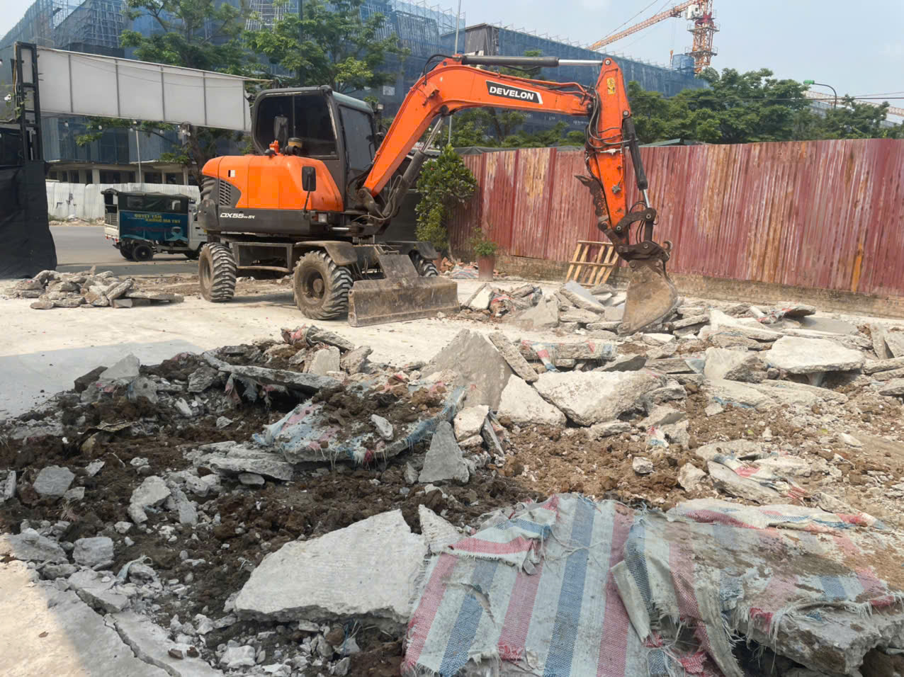 Đội Quản lý trật tự xây dựng đô thị Hà Nội ra sao sau ngày 30/6?- Ảnh 1. Đội Quản lý trật tự xây dựng đô thị Hà Nội ra sao sau ngày 30/6?- Ảnh 1.