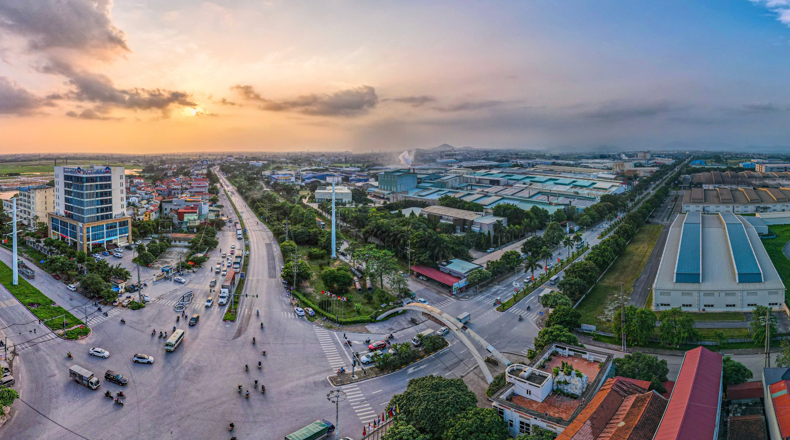 Vĩnh Ph&uacute;c: Huyện B&igrave;nh Xuy&ecirc;n ph&aacute;t huy vai tr&ograve; l&atilde;nh đạo trong ph&aacute;t triển kinh tế - x&atilde; hội- Ảnh 2.