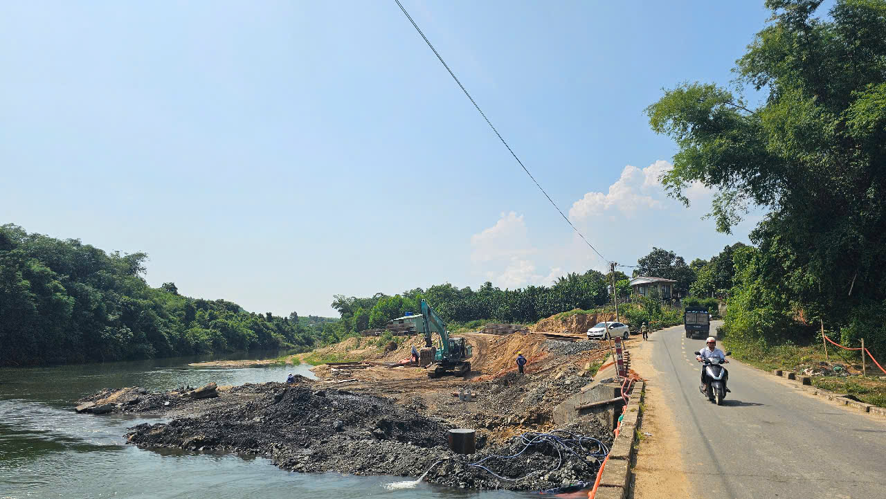 X&acirc;y dựng 3 cầu mới thay thế loạt &ldquo;cầu gi&agrave; yếu&rdquo; ở huyện miền n&uacute;i Kh&aacute;nh H&ograve;a- Ảnh 6.