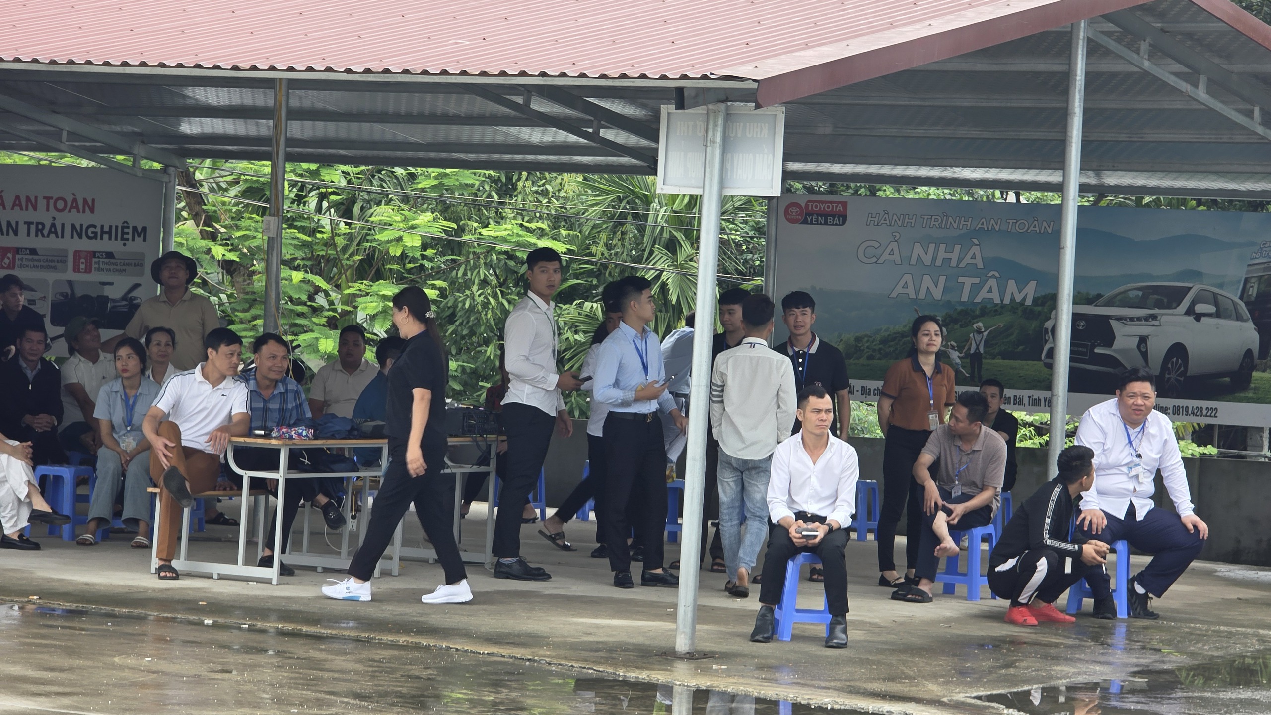 169 th&iacute; sinh dự kỳ thi s&aacute;t hạch GPLX đầu ti&ecirc;n do C&ocirc;ng an Y&ecirc;n B&aacute;i tổ chức- Ảnh 15.