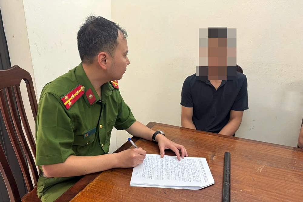 Đối tượng d&ugrave;ng d&ugrave;i cui tấn c&ocirc;ng người phụ nữ ở H&agrave; Nội khai g&igrave;?- Ảnh 1.
