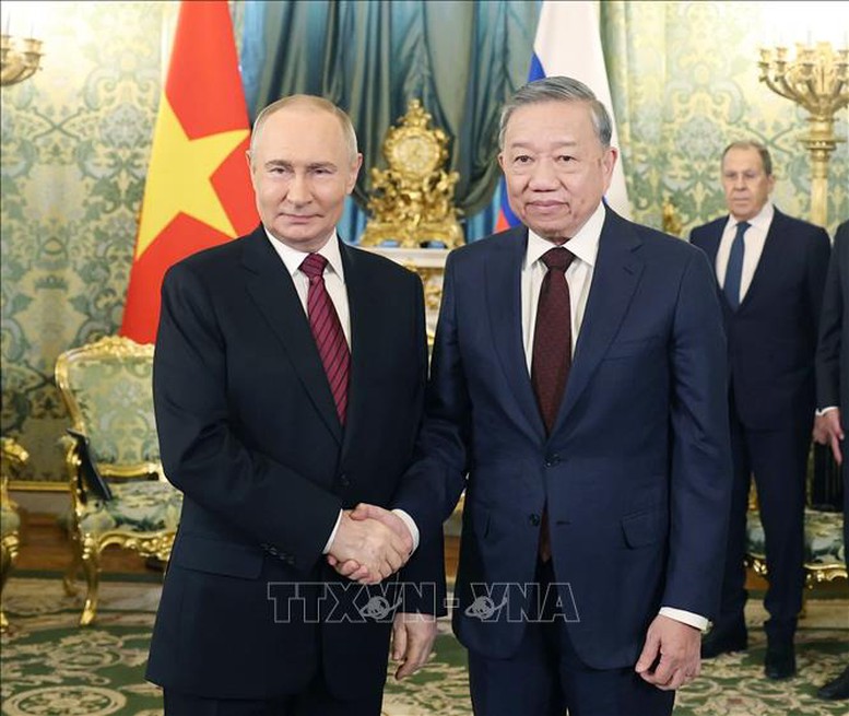 Tổng B&iacute; thư T&ocirc; L&acirc;m hội đ&agrave;m với Tổng thống Nga Vladimir Putin- Ảnh 1.