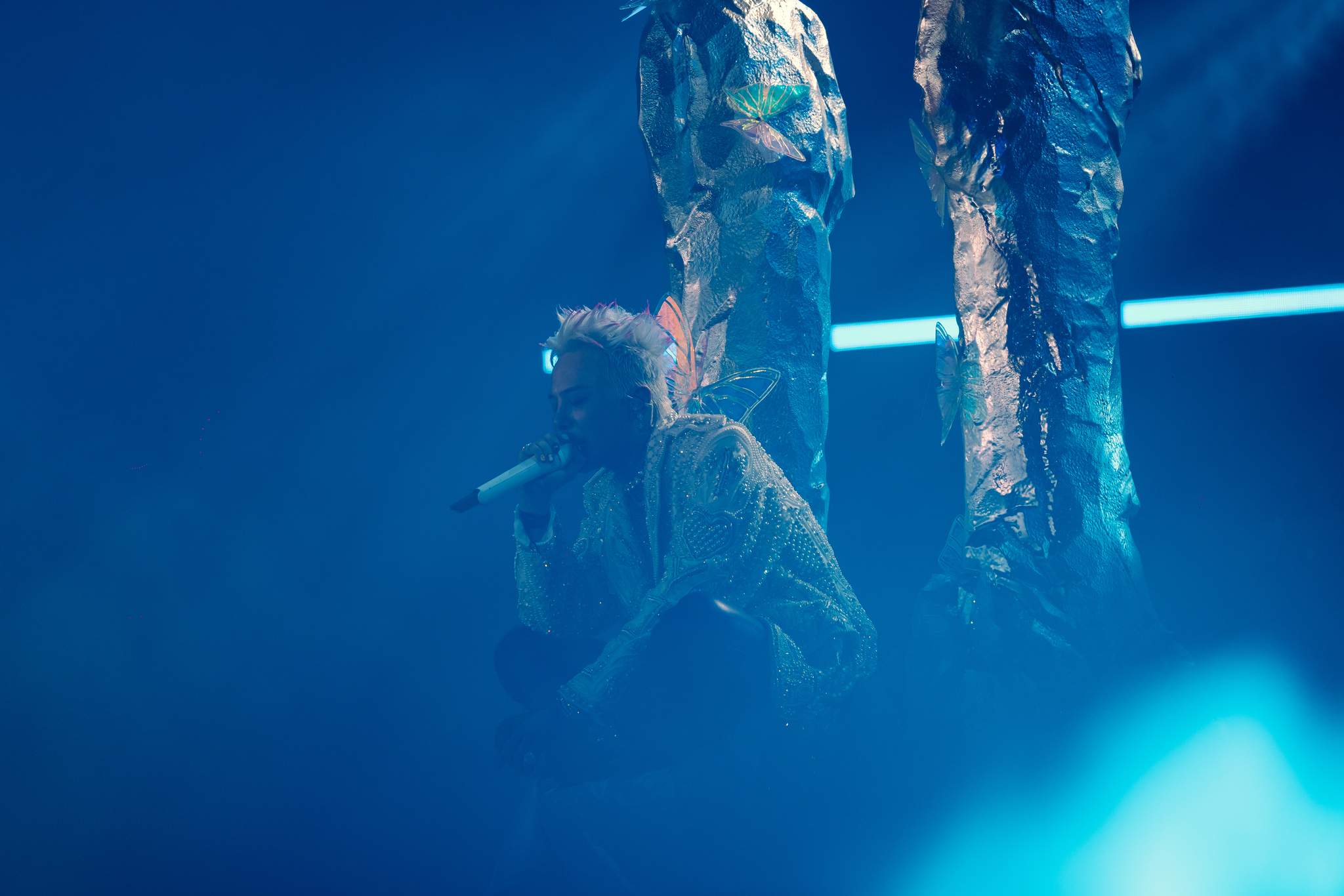 Giải mã sức hút của "ông hoàng Kpop" G-Dragon- Ảnh 5. Giải mã sức hút của "ông hoàng Kpop" G-Dragon- Ảnh 5.