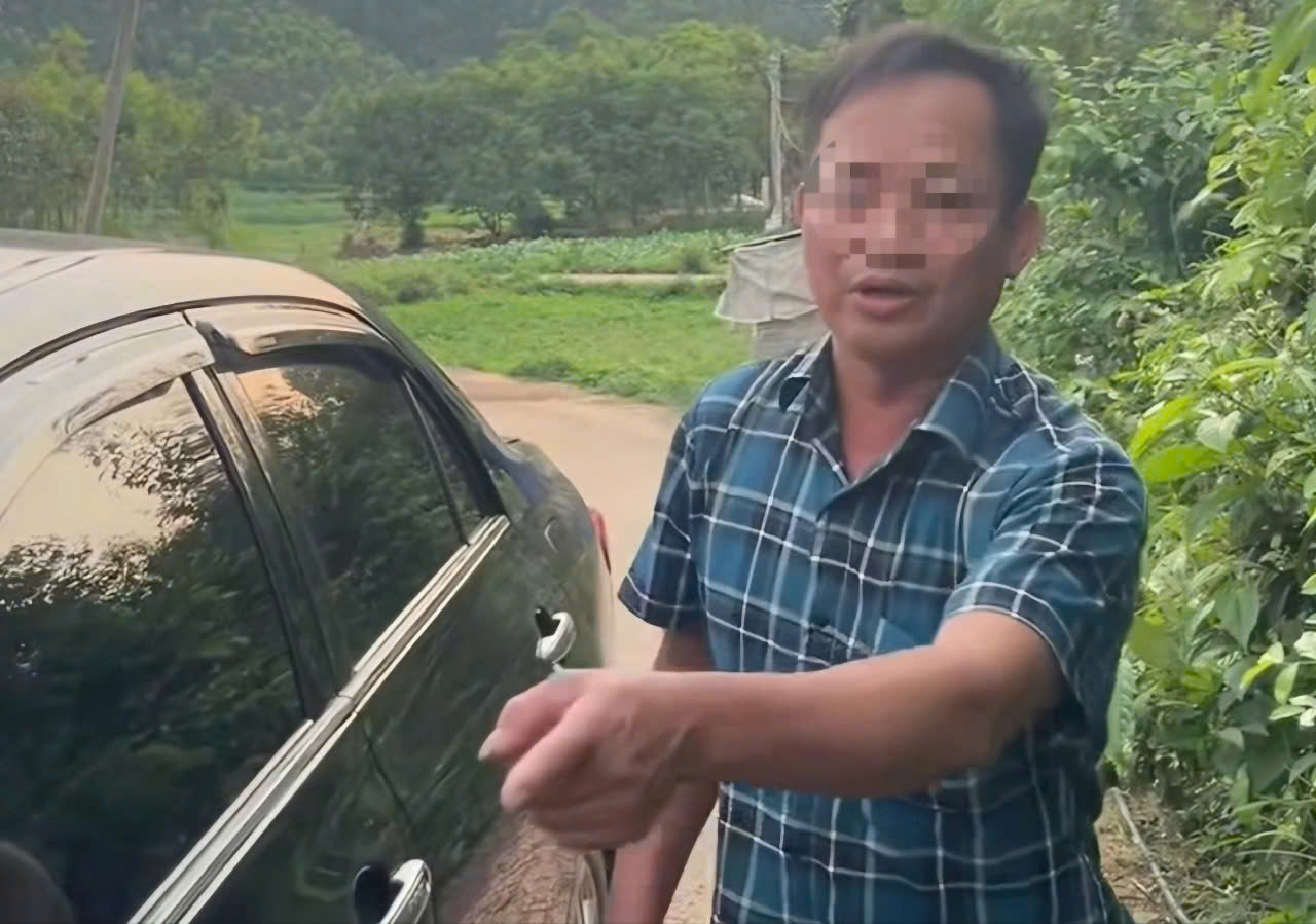 C&ocirc;ng an Bắc Giang v&agrave;o cuộc vụ c&ocirc; g&aacute;i trẻ tố bị t&agrave;i xế &ocirc; t&ocirc; h&agrave;nh hung giữa đường- Ảnh 1.