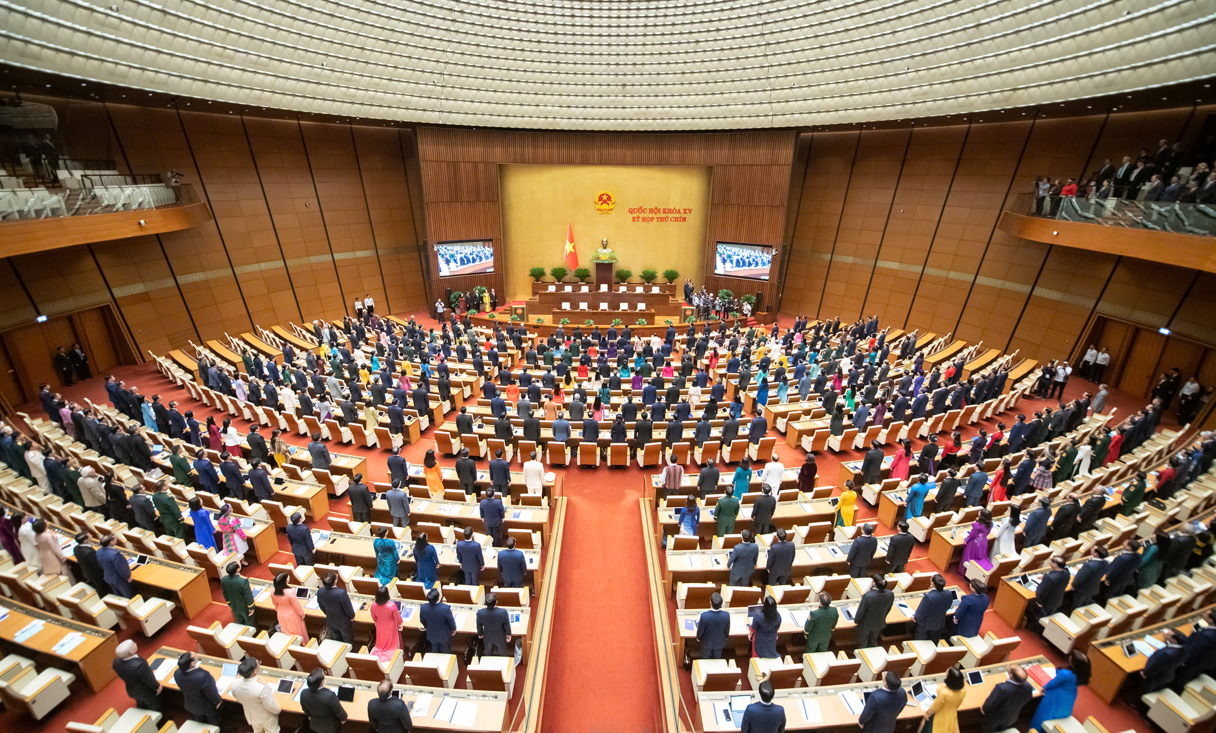 H&ocirc;m nay Quốc hội thảo luận lần thứ nhất về dự thảo Nghị quyết sửa đổi Hiến ph&aacute;p- Ảnh 1.