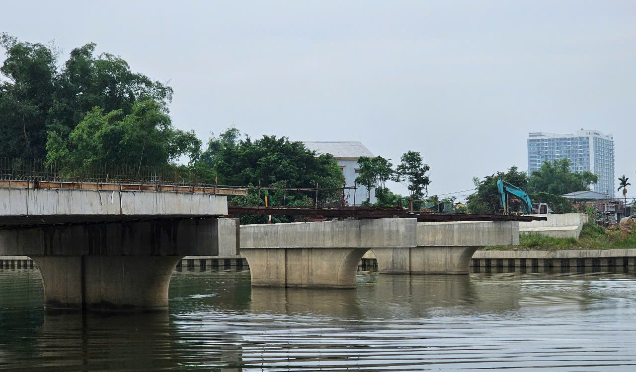 Huế: Gỡ vướng mặt bằng, đẩy nhanh tiến độ ho&agrave;n thiện cầu Vỹ Dạ- Ảnh 13.