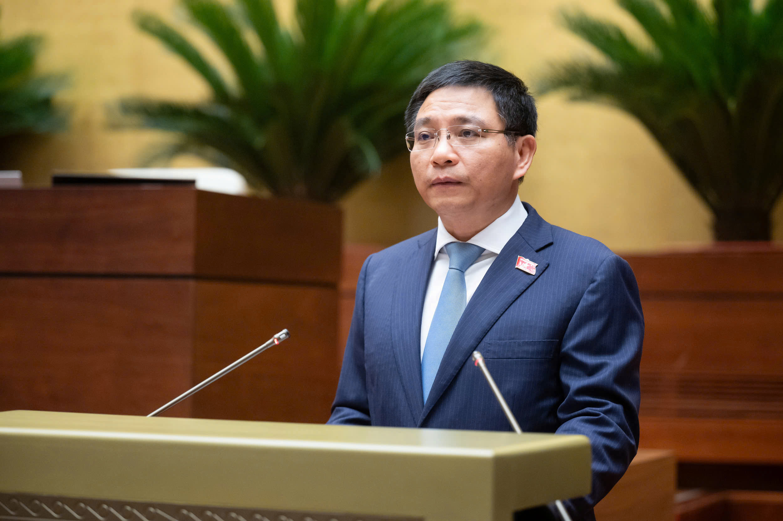 Đề xuất nhiều chính sách đặc thù phát triển giao thông, nhà ở cho TP Hải Phòng- Ảnh 1. Đề xuất nhiều chính sách đặc thù phát triển giao thông, nhà ở cho TP Hải Phòng- Ảnh 1.