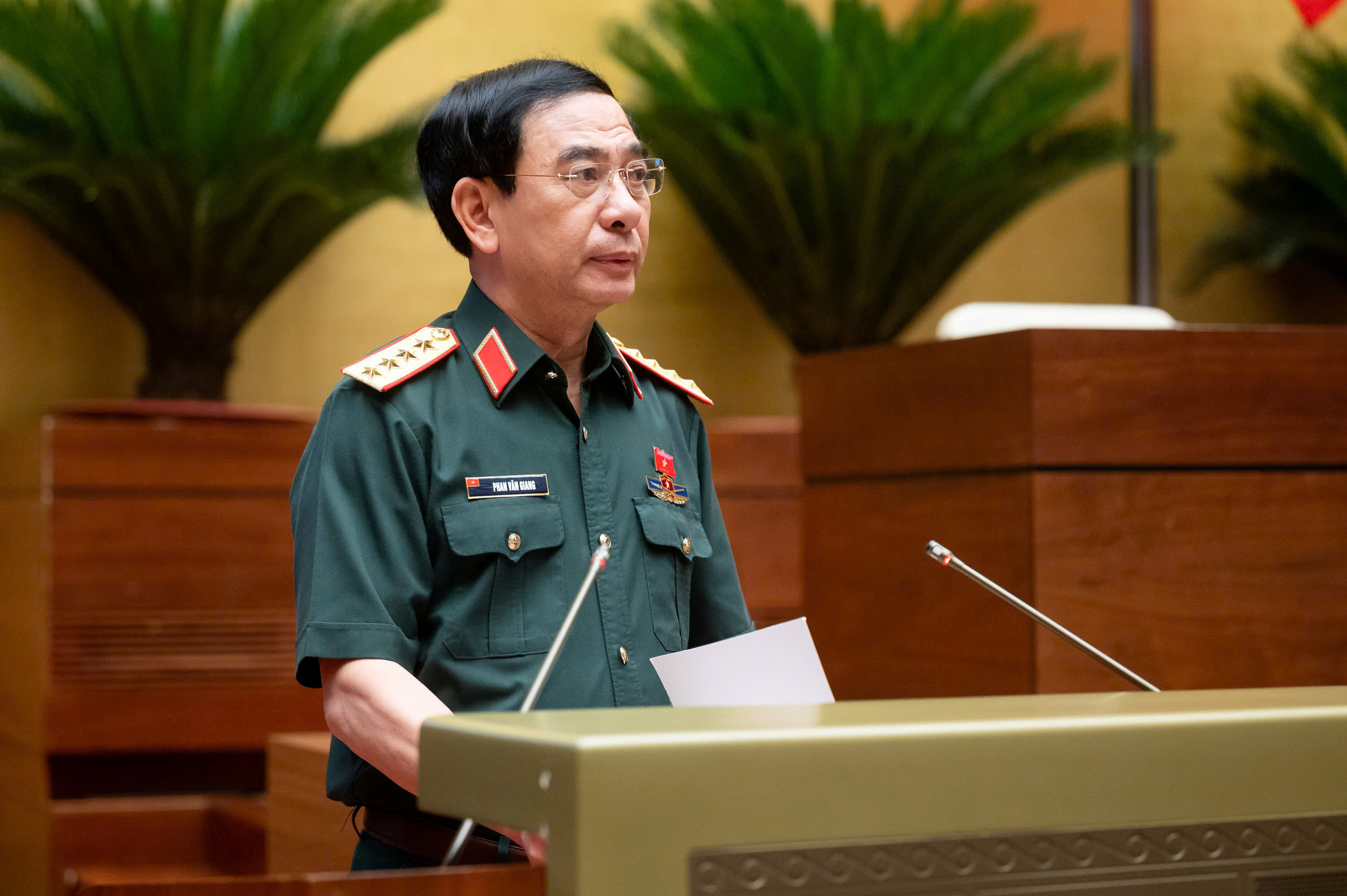 Công chức, viên chức có thể được cử tham gia lực lượng gìn giữ hòa bình- Ảnh 1. Công chức, viên chức có thể được cử tham gia lực lượng gìn giữ hòa bình- Ảnh 1.