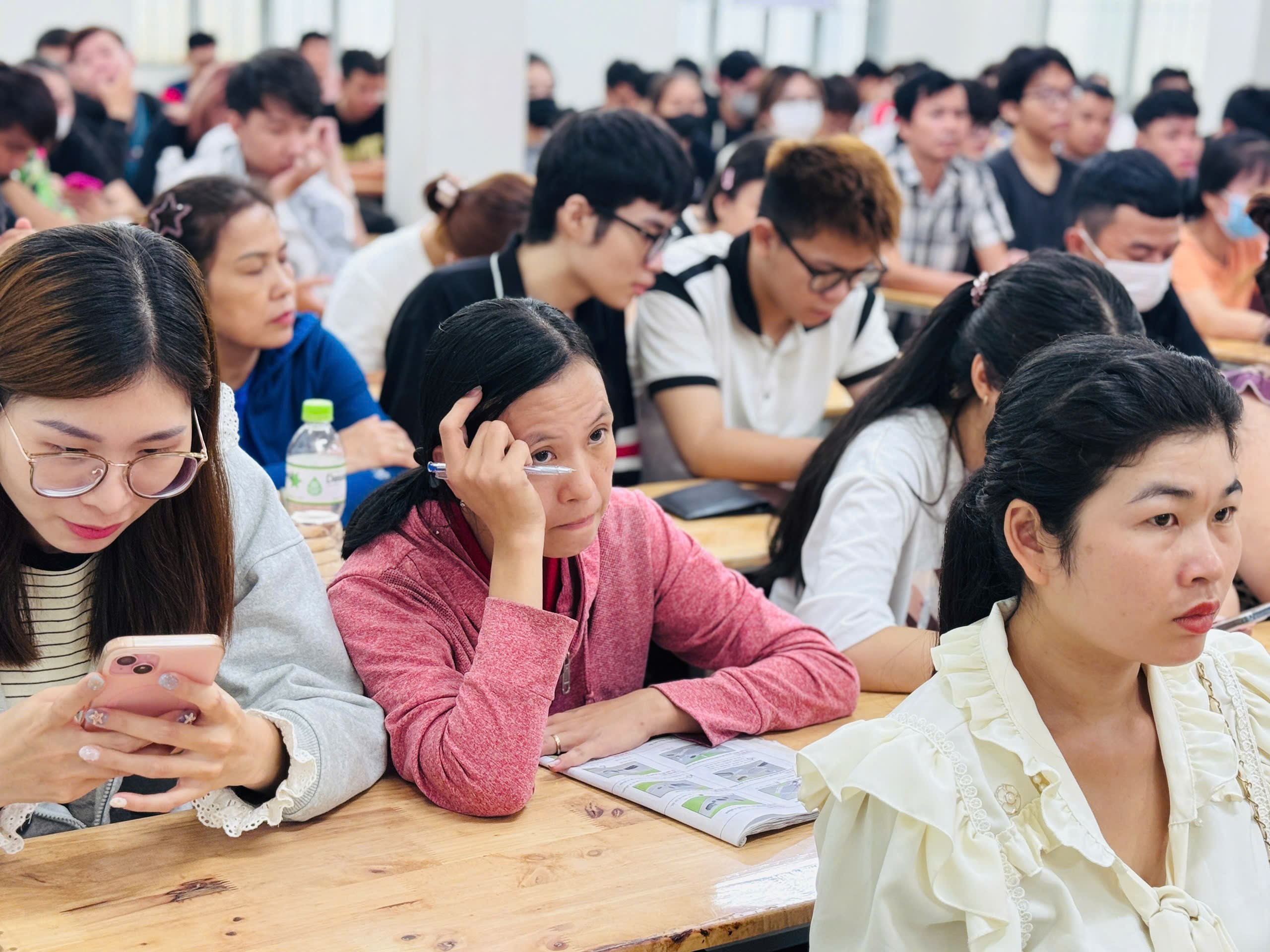 500 học vi&ecirc;n dự kỳ s&aacute;t hạch cấp giấy ph&eacute;p l&aacute;i xe đầu ti&ecirc;n do CSGT TP.HCM tổ chức- Ảnh 2.