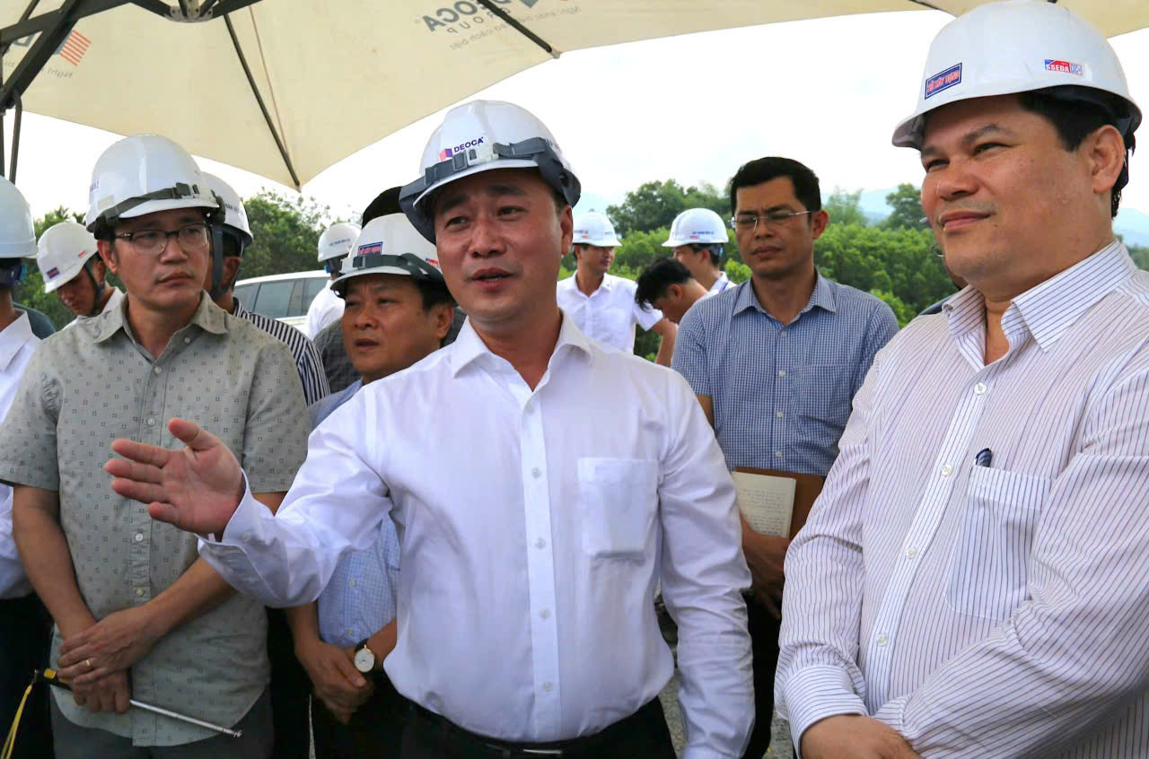 Kh&ocirc;ng để vướng mắc nhỏ ảnh hưởng tiến độ cao tốc Quảng Ng&atilde;i - Ho&agrave;i Nhơn- Ảnh 1.