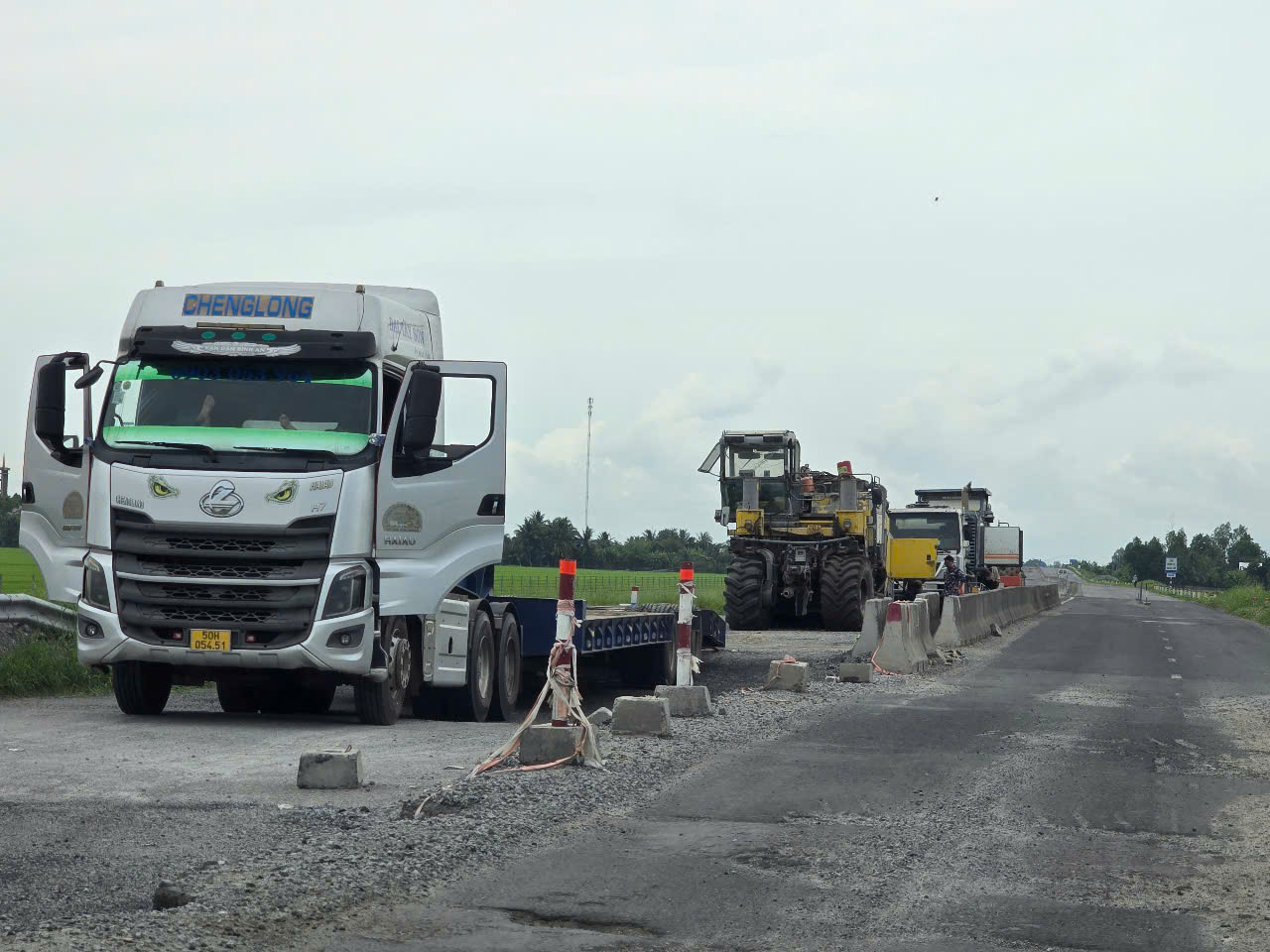 Khắc phục tồn tại tr&ecirc;n c&ocirc;ng trường cao tốc Lộ Tẻ - Rạch Sỏi, đảm bảo an to&agrave;n thi c&ocirc;ng- Ảnh 6.