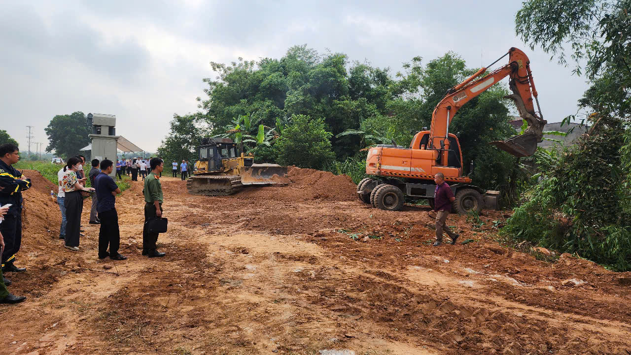 Vĩnh Y&ecirc;n cưỡng chế GPMB dự &aacute;n Đường song song đường sắt H&agrave; Nội - L&agrave;o Cai- Ảnh 5.