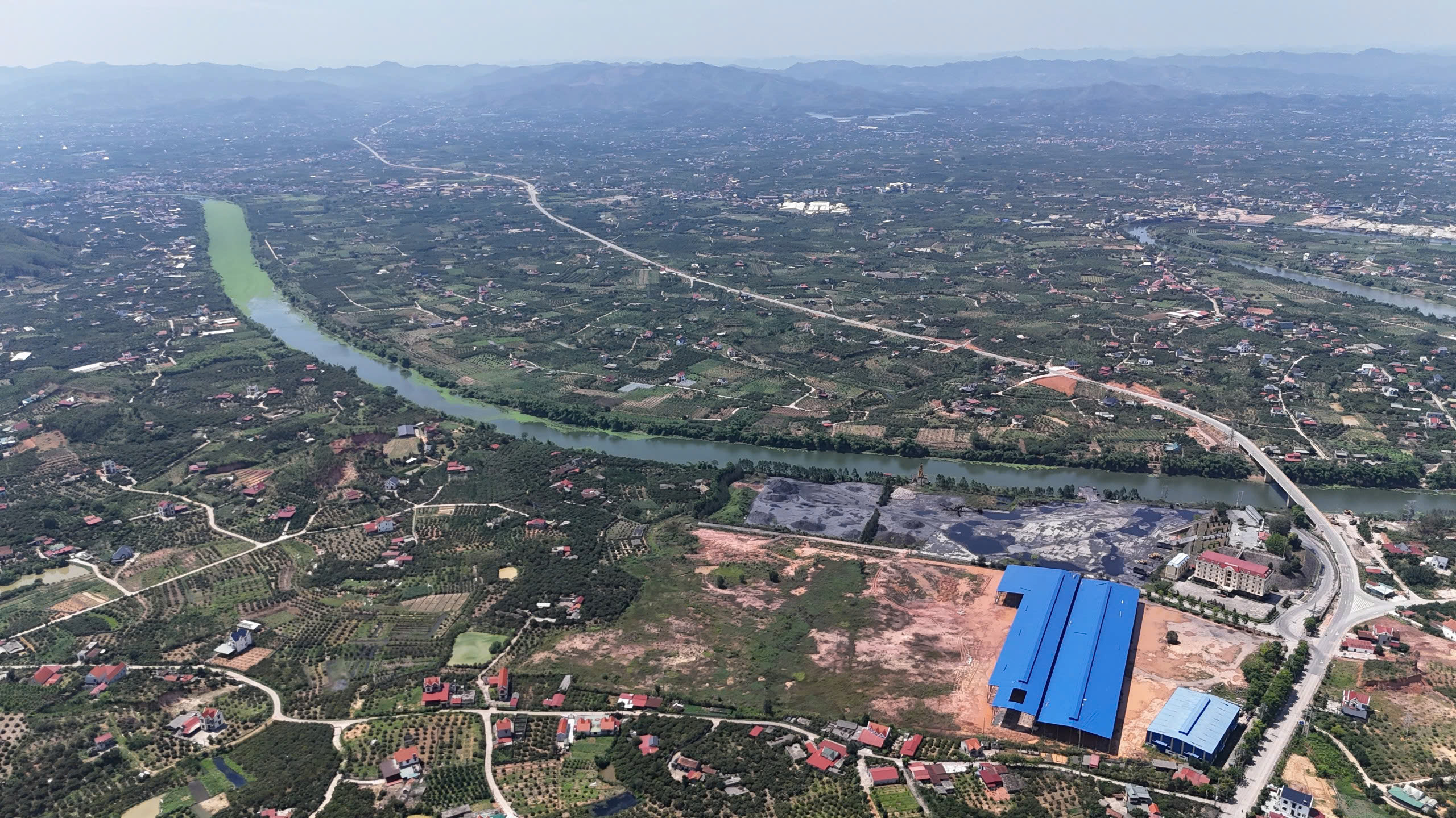 Sắp mở tuyến đường nối khu công nghiệp Lạng Sơn với cảng đường sông tại Bắc Giang- Ảnh 13. Sắp mở tuyến đường nối khu công nghiệp Lạng Sơn với cảng đường sông tại Bắc Giang- Ảnh 13.
