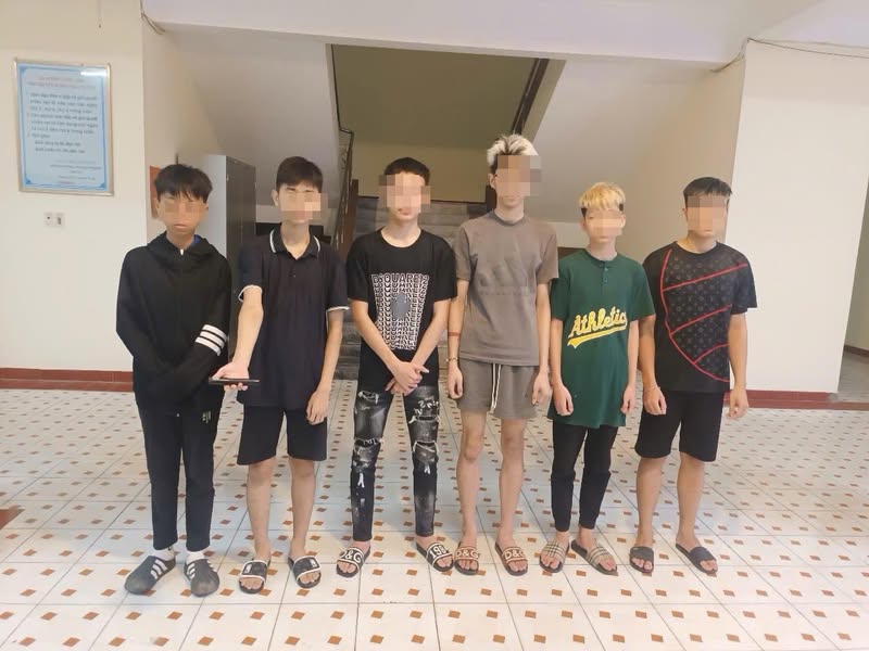 Tuy&ecirc;n Quang xử l&yacute; nh&oacute;m thanh thiếu ni&ecirc;n ph&oacute;ng nhanh, vượt ẩu g&acirc;y mất ATGT- Ảnh 1.