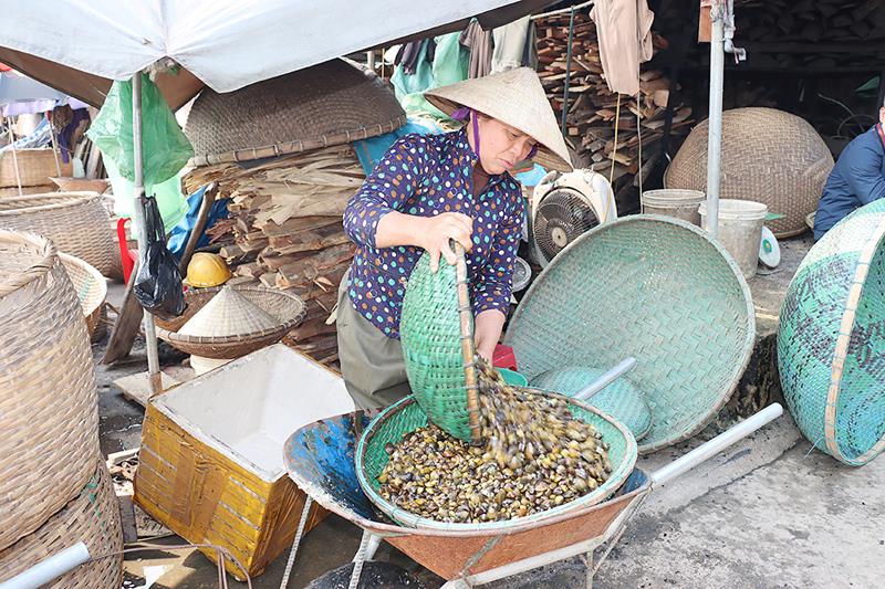 Giữ g&igrave;n l&agrave;ng nghề truyền thống 300 năm, H&agrave; Tĩnh hướng tới du lịch bền vững- Ảnh 2.