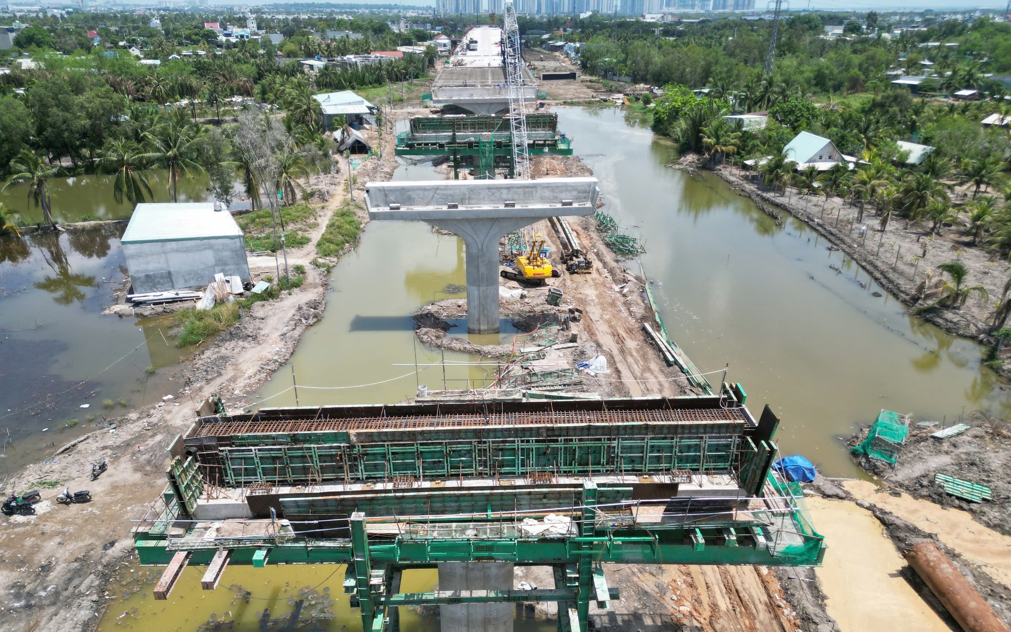 Gấp r&uacute;t thi c&ocirc;ng đảm bảo th&ocirc;ng xe 14,7km V&agrave;nh đai 3 TP.HCM cuối năm 2025