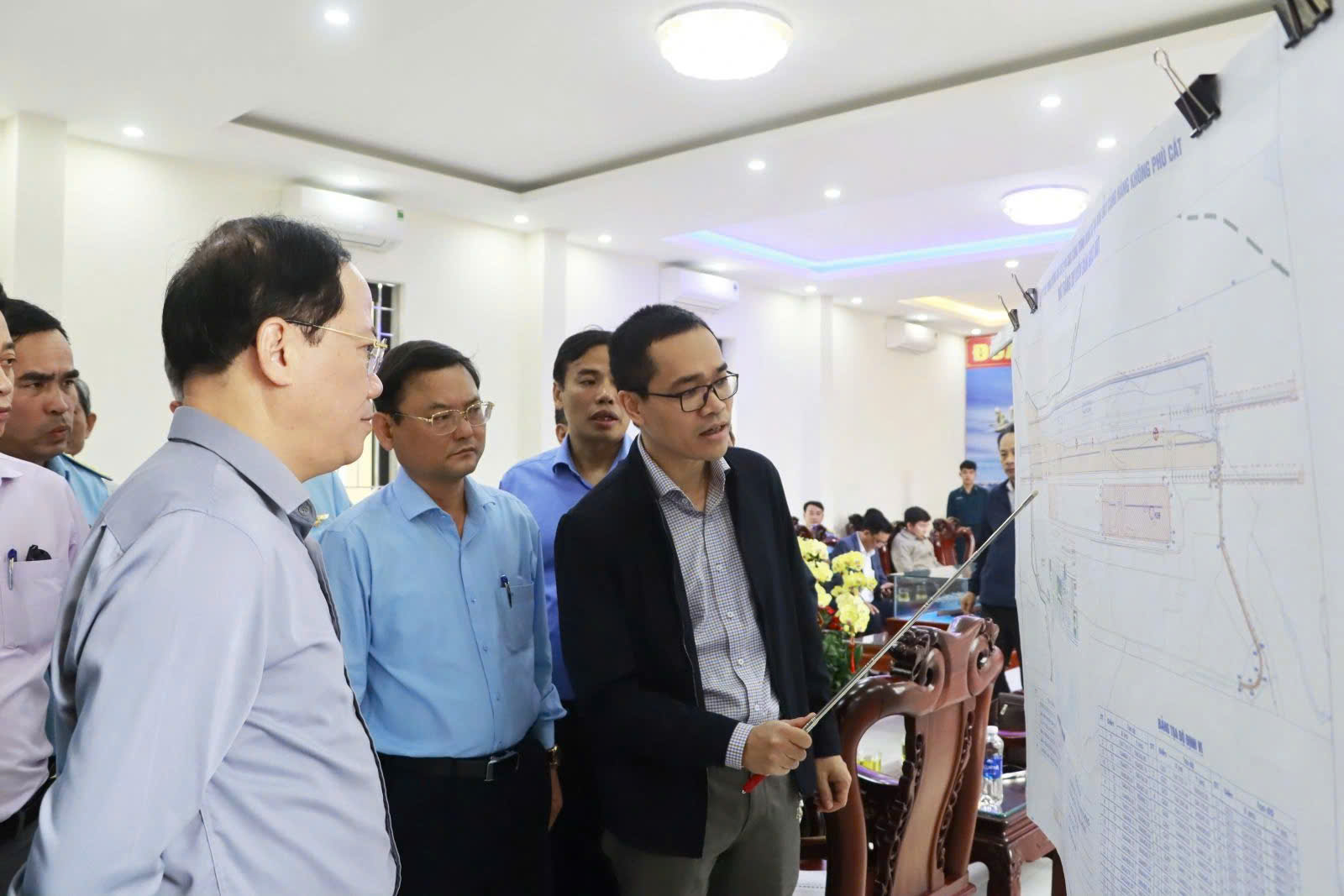 B&igrave;nh Định: Chốt tiến độ GPMB, t&aacute;i định cư đường cất hạ c&aacute;nh số 2 s&acirc;n bay Ph&ugrave; C&aacute;t- Ảnh 1.