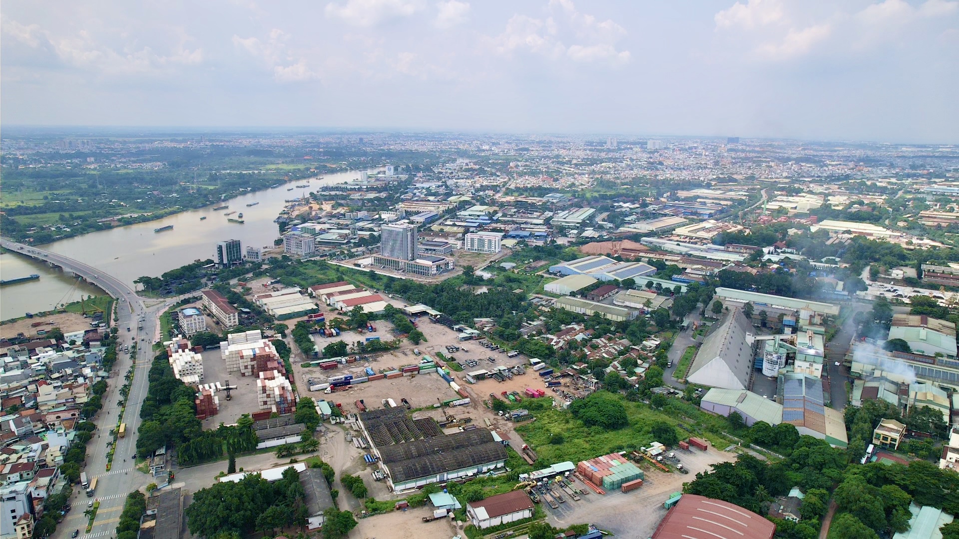 Đồng Nai: Bắt đầu kiểm tra x&acirc;y dựng, m&ocirc;i trường 80 doanh nghiệp ở KCN Bi&ecirc;n H&ograve;a 1- Ảnh 2.