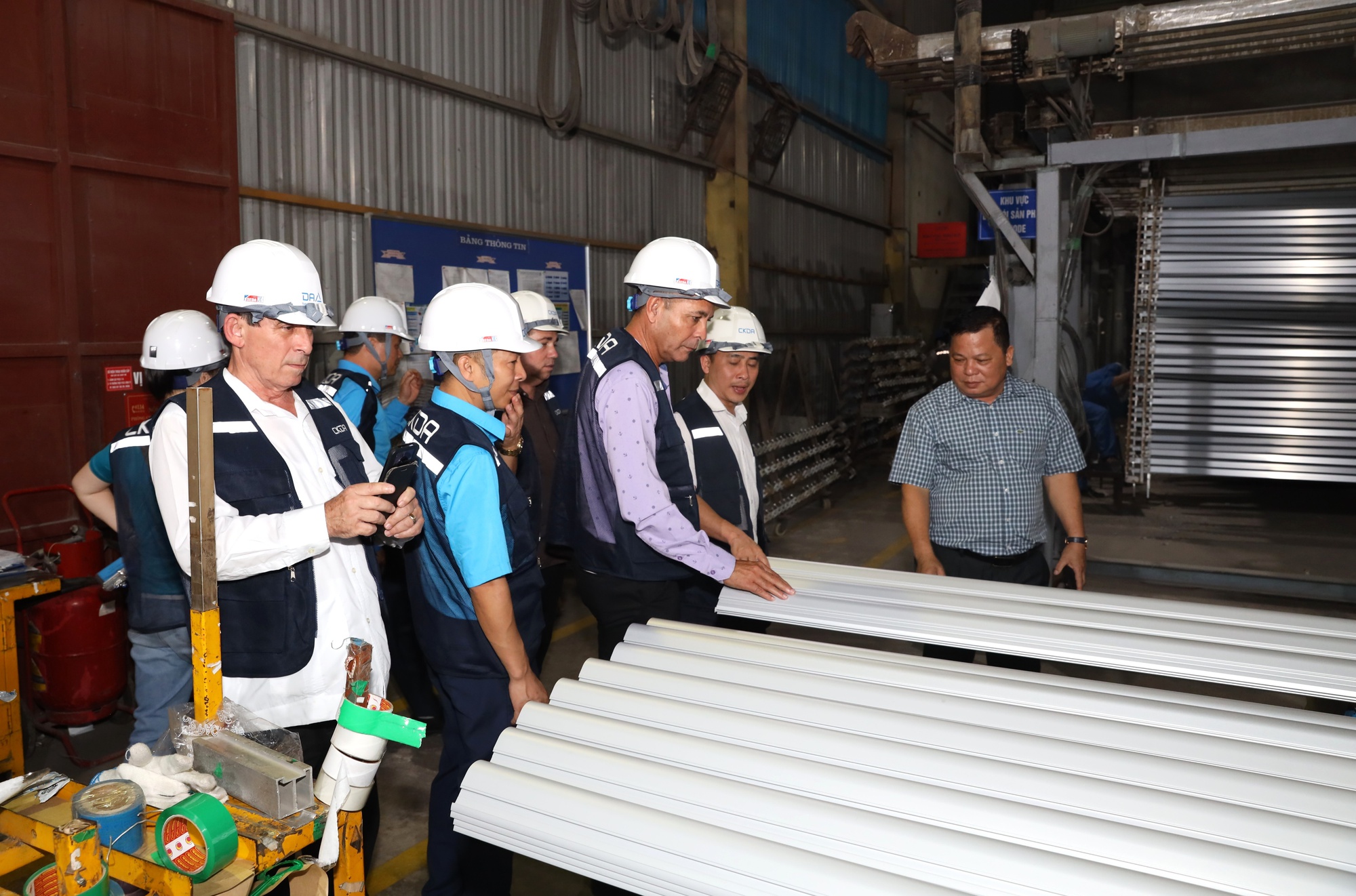 Thắt chặt quan hệ C&ocirc;ng đo&agrave;n ng&agrave;nh X&acirc;y dựng Việt Nam - Cuba- Ảnh 2.