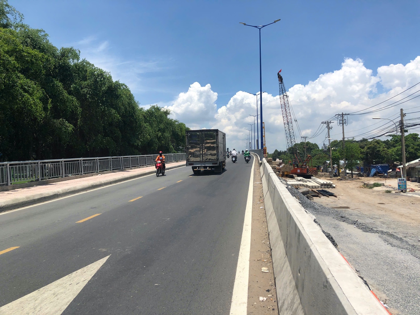TP.HCM: Cầu Tăng Long hơn 700 tỷ đồng mới đưa v&agrave;o sử dụng đ&atilde; sụt l&uacute;n- Ảnh 2.