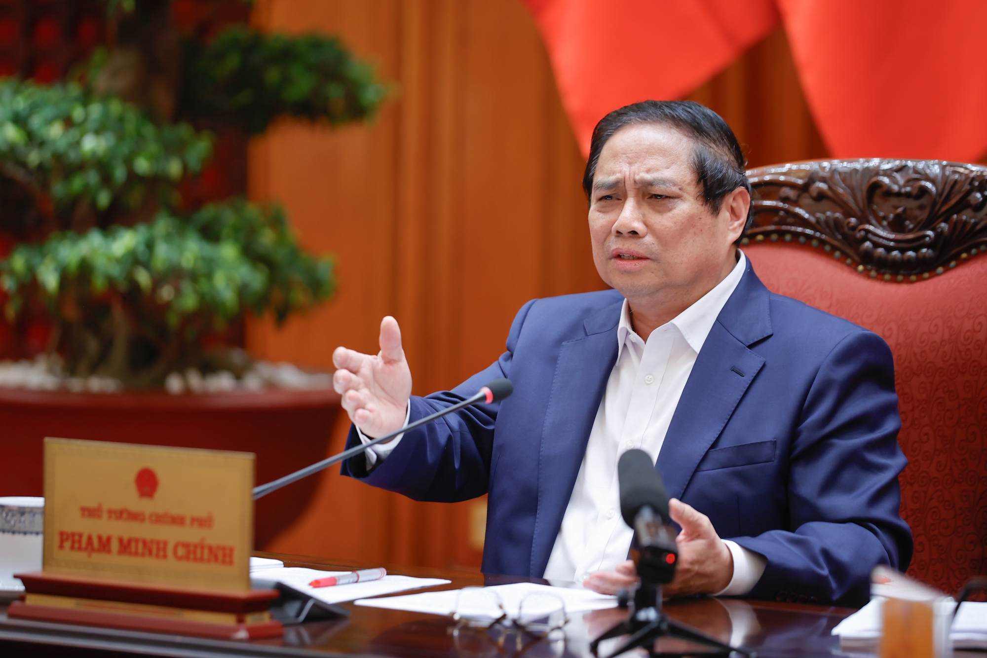 Thủ tướng: Triệt để phân cấp, phân quyền đi đôi với kiểm soát quyền lực- Ảnh 1. Thủ tướng: Triệt để phân cấp, phân quyền đi đôi với kiểm soát quyền lực- Ảnh 1.