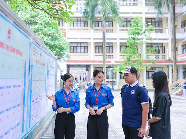 Ng&agrave;nh đ&agrave;o tạo n&agrave;o miễn học ph&iacute; cho sinh vi&ecirc;n năm học 2025?- Ảnh 1.