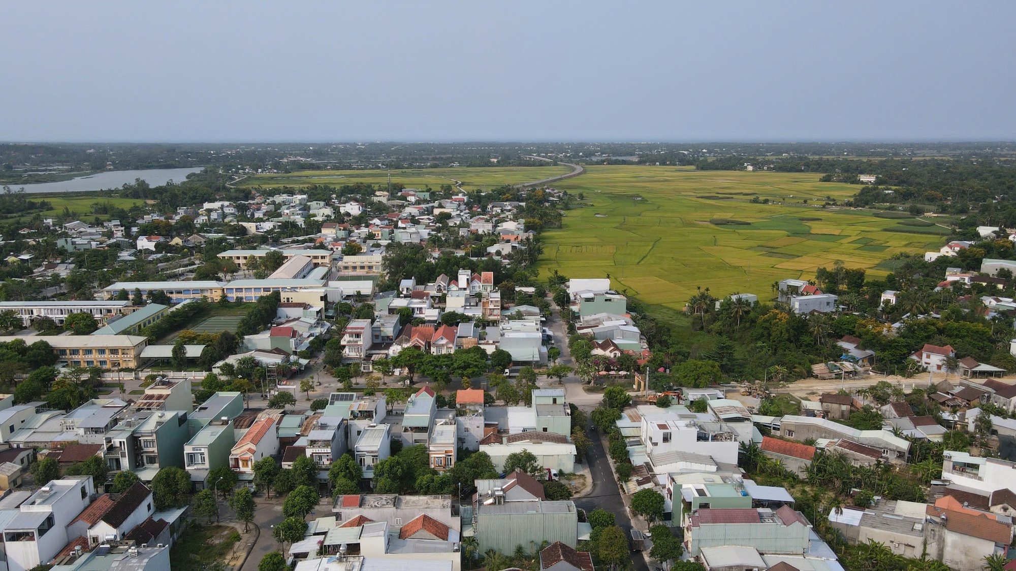 Khoảng 2.000 c&aacute;n bộ Quảng Nam c&oacute; nhu cầu thu&ecirc;, mua nh&agrave; ở sau s&aacute;p nhập với TP Đ&agrave; Nẵng- Ảnh 1.