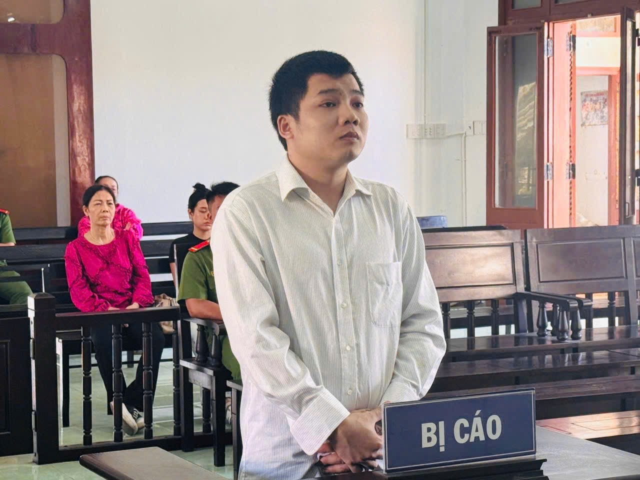 Chi 530 triệu mua ma t&uacute;y b&aacute;n kiếm lời, người đ&agrave;n &ocirc;ng ở Ph&uacute; Y&ecirc;n lĩnh &aacute;n tử h&igrave;nh- Ảnh 1.