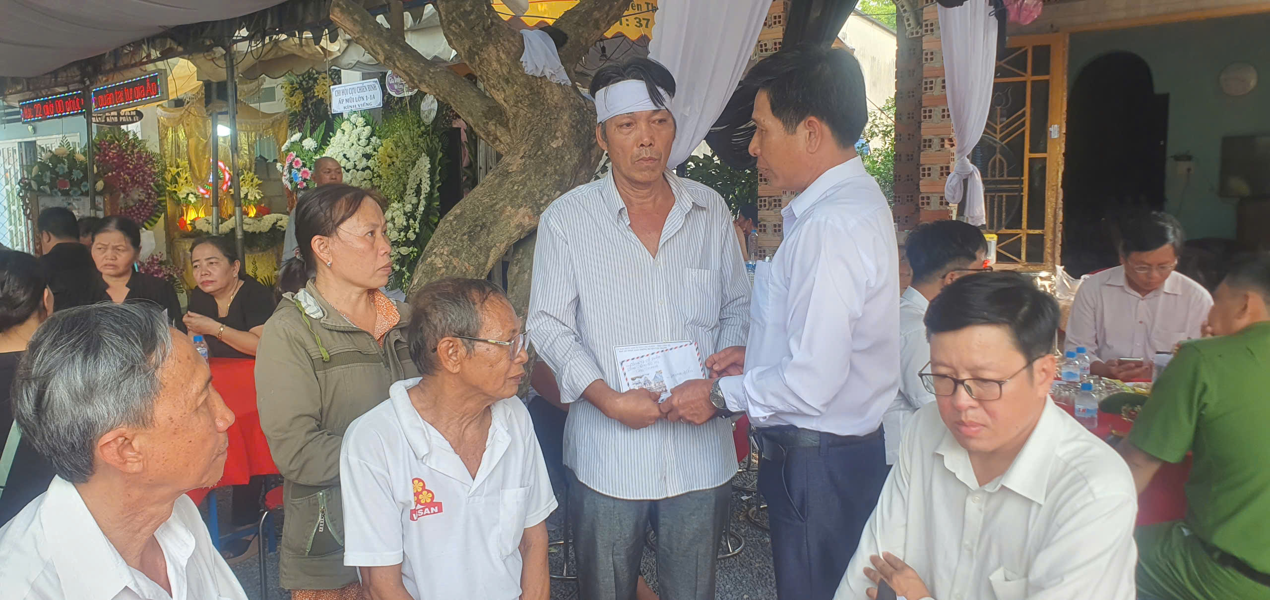 Long An: C&ocirc;ng bố nguy&ecirc;n nh&acirc;n vụ TNGT đặc biệt nghi&ecirc;m trọng l&agrave;m 4 người tử vong- Ảnh 2.