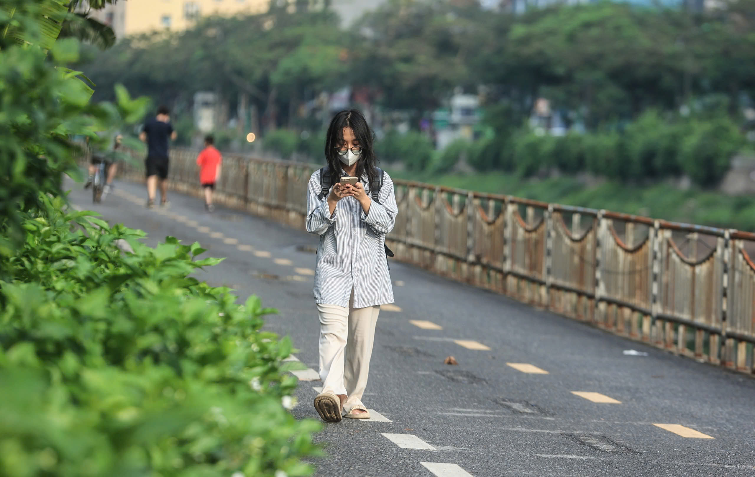 M&ocirc; h&igrave;nh đường xanh ven s&ocirc;ng T&ocirc; Lịch thế n&agrave;o sau hơn một năm th&iacute; điểm?- Ảnh 7.