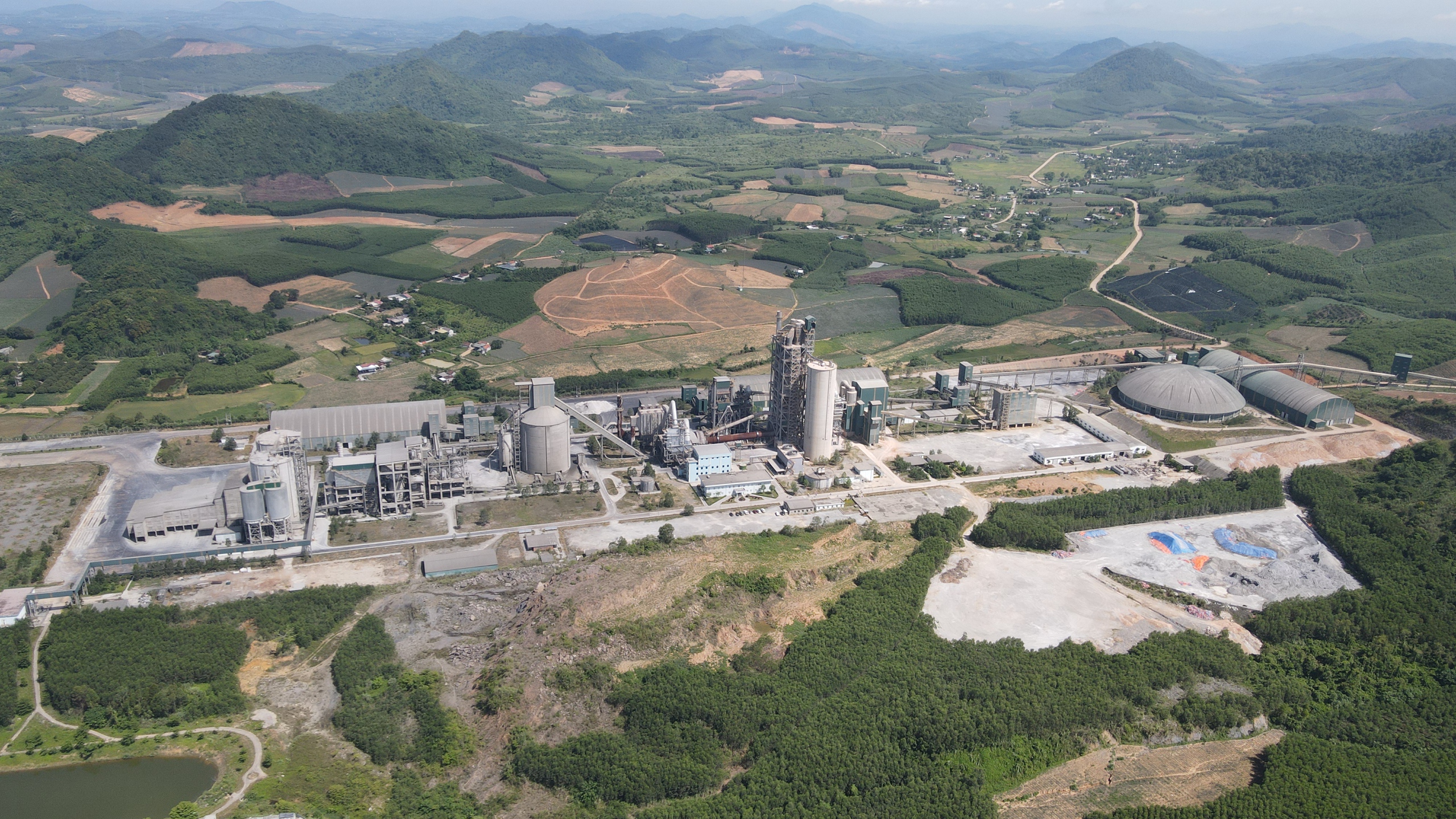 Phát điện từ nhiệt khí thải, bước đột phá giúp nhà máy xi măng tiết kiệm 80 tỷ mỗi năm- Ảnh 7. Phát điện từ nhiệt khí thải, bước đột phá giúp nhà máy xi măng tiết kiệm 80 tỷ mỗi năm- Ảnh 7.