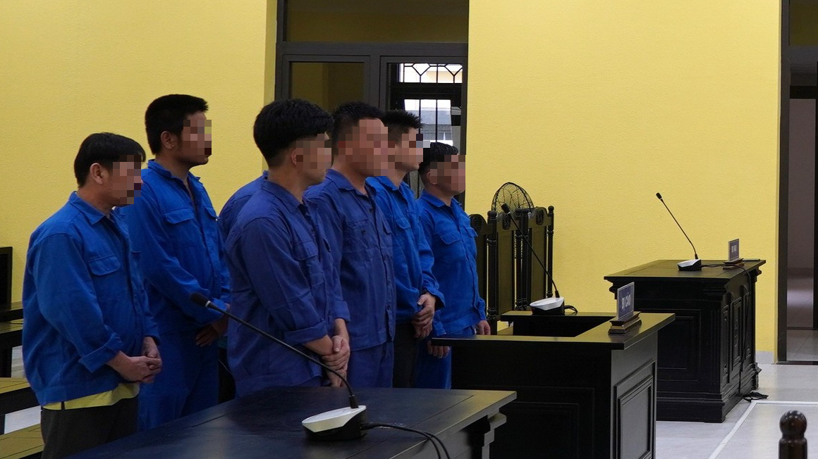 Nh&oacute;m sử dụng giấy tờ giả, lừa thu&ecirc; xe để chiếm đoạt t&agrave;i sản lĩnh &aacute;n- Ảnh 1.