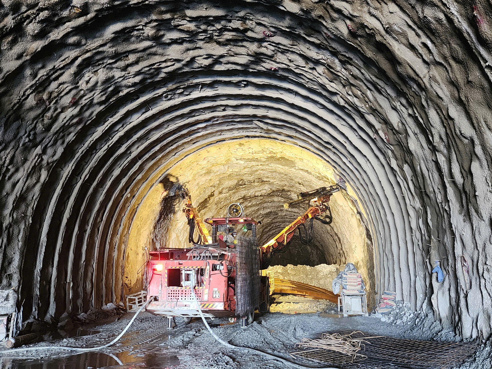 Hầm Đ&egrave;o Ngang tăng tốc th&ocirc;ng hầm ng&agrave;y 15/7: Lo trễ hẹn v&igrave; vướng mặt bằng- Ảnh 4.