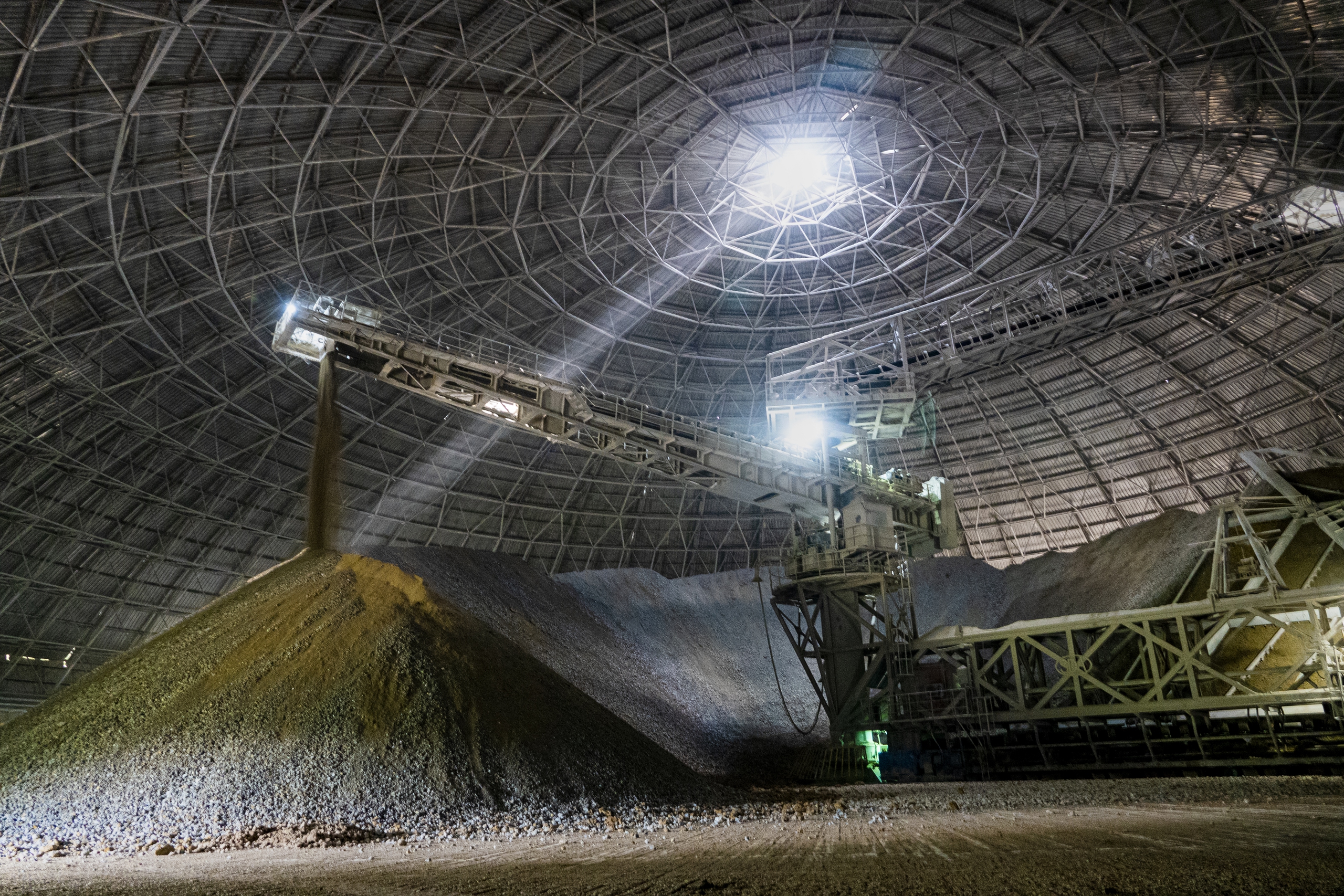 Doanh nghiệp ứng xử thế n&agrave;o với cơ chế điều chỉnh bi&ecirc;n giới carbon?- Ảnh 1.