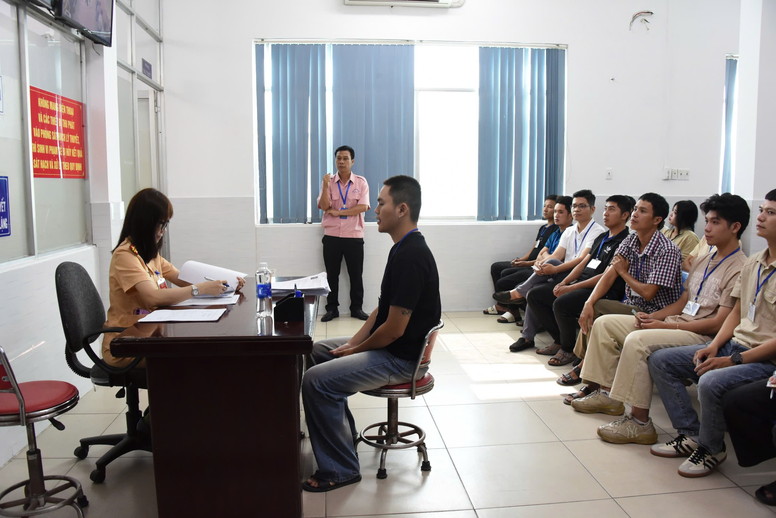 TP.HCM: Học vi&ecirc;n tự tin với quy tr&igrave;nh s&aacute;t hạch giấy ph&eacute;p l&aacute;i xe mới- Ảnh 1.