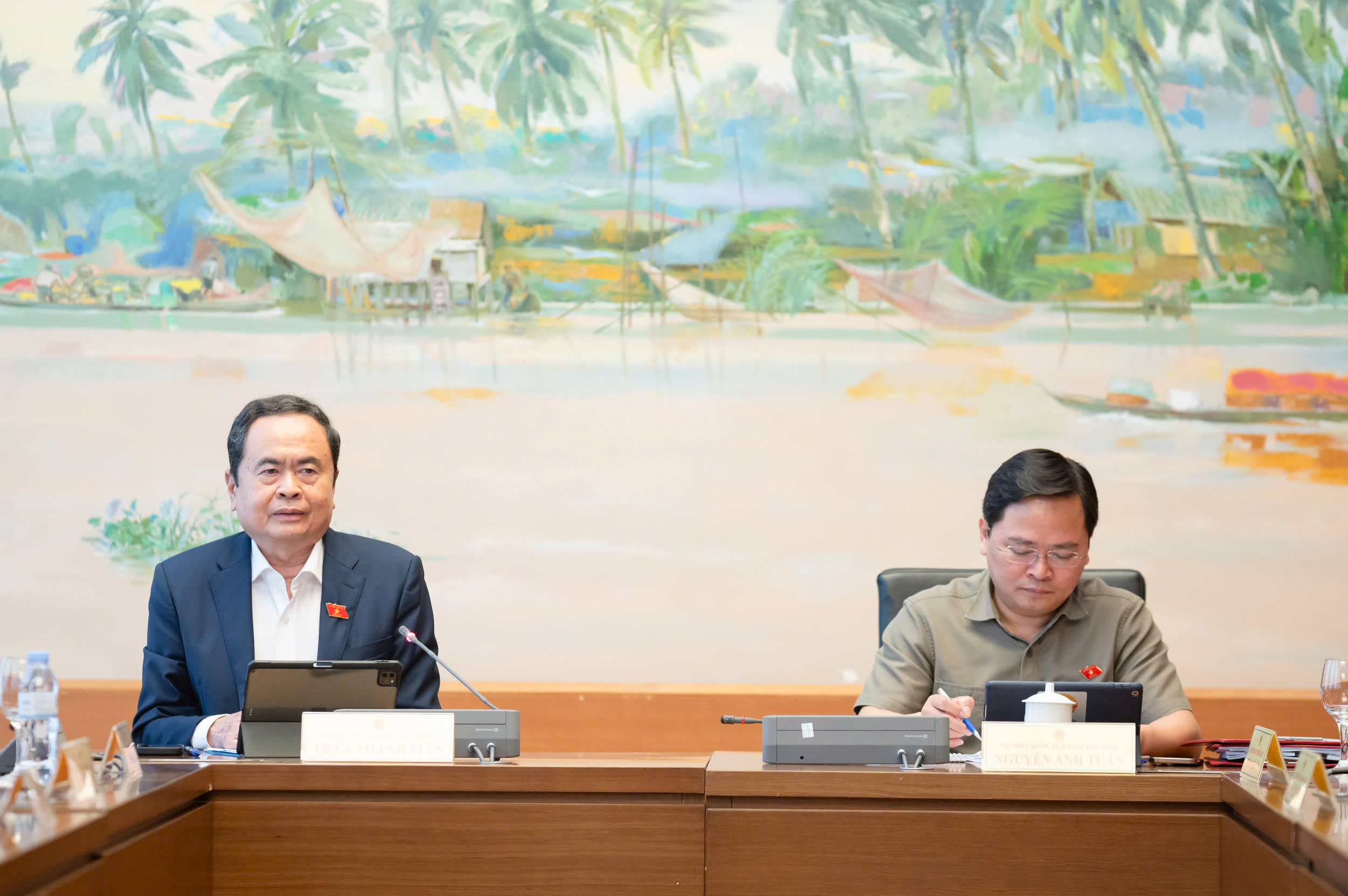 Chủ tịch Quốc hội: Chỉ định thầu l&agrave;m nh&agrave; ở x&atilde; hội phải đảm bảo kh&aacute;ch quan, minh bạch- Ảnh 2.